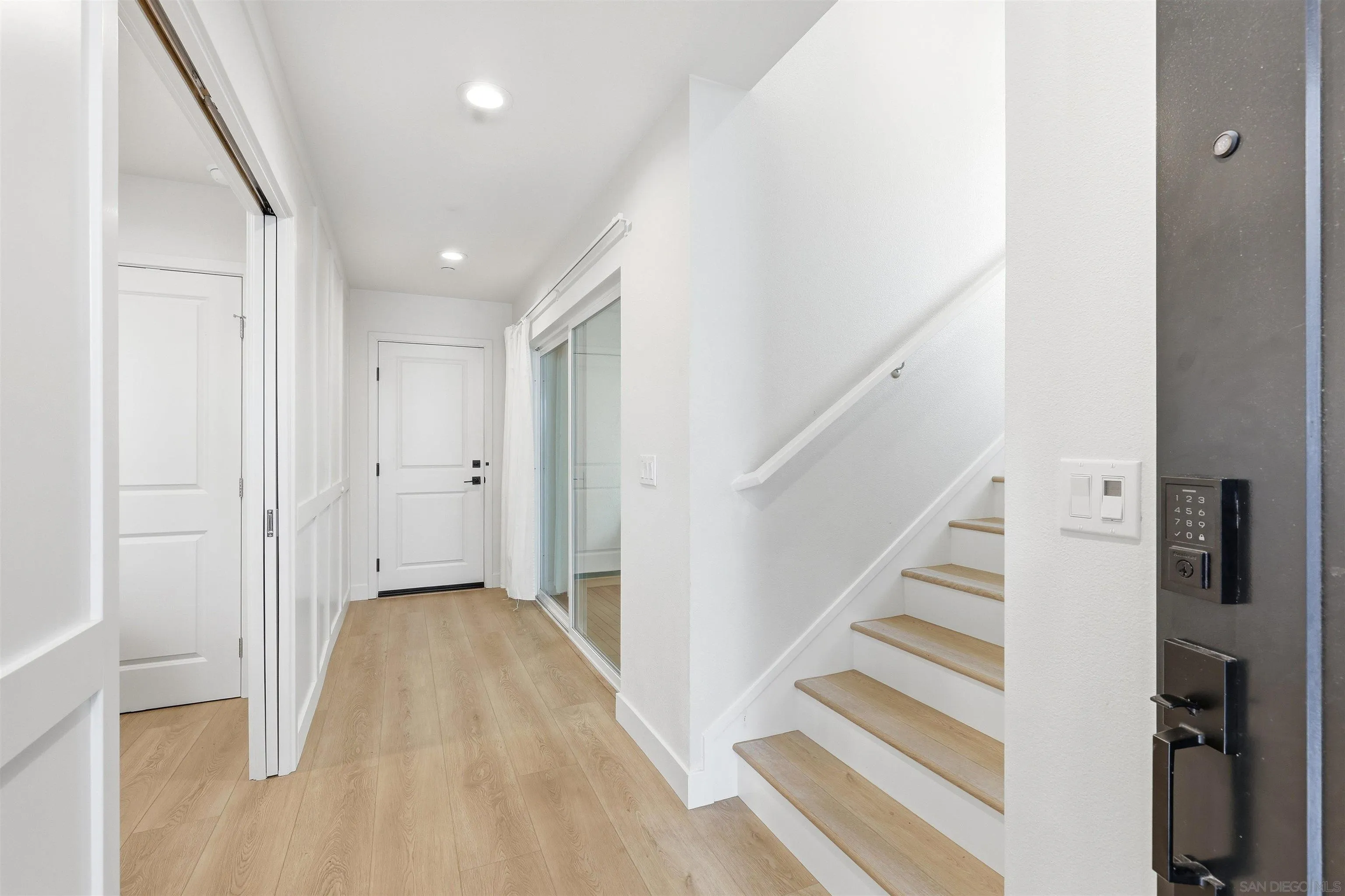 https://cdn.realtyfeed.com/cdn/127/260024442/71c71bb5580422e47c3af5bc8808d4f0.webp