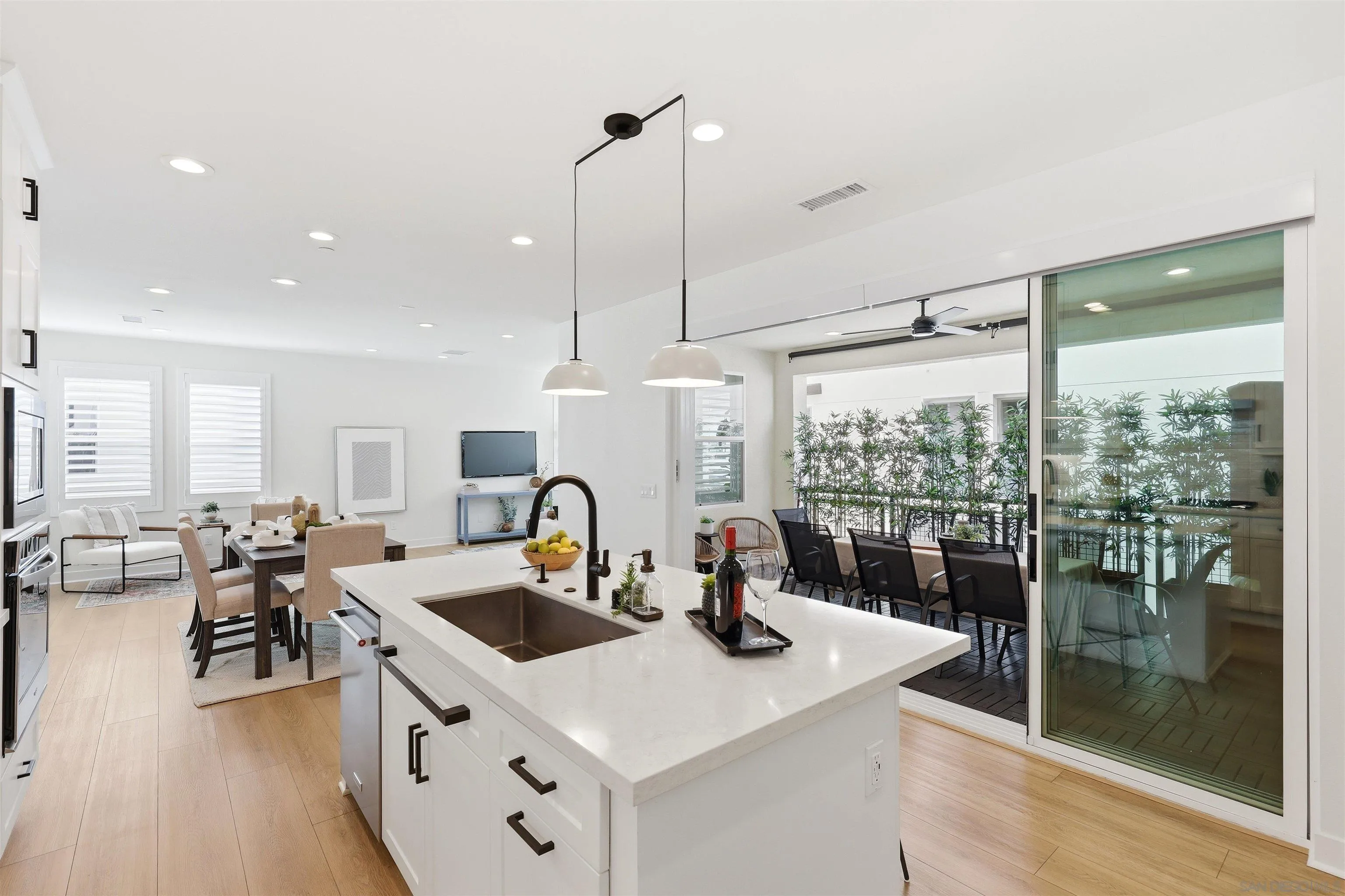 https://cdn.realtyfeed.com/cdn/127/260024442/746d912bd11e3798df364410f051e28b.webp