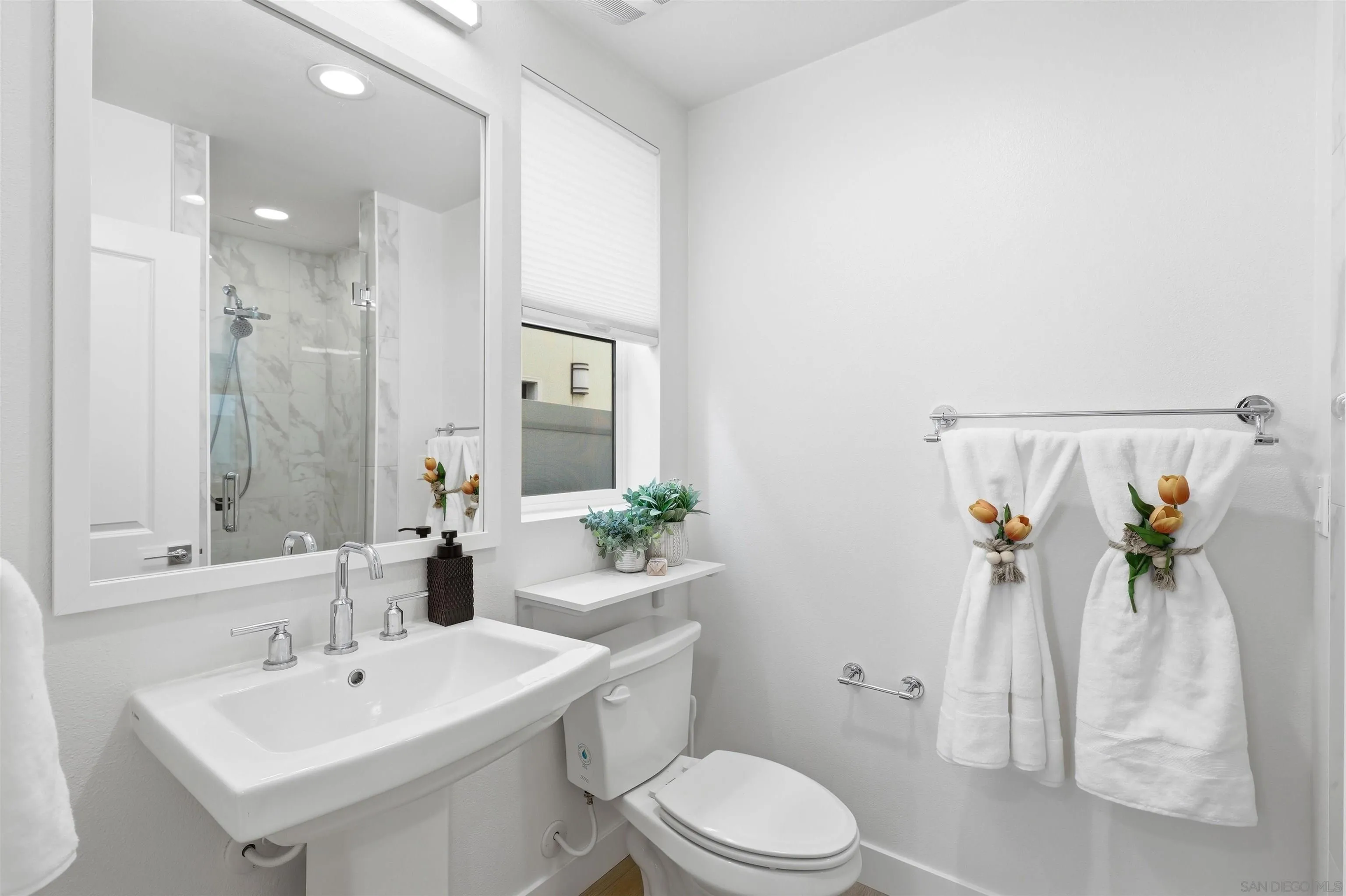 https://cdn.realtyfeed.com/cdn/127/260024442/fae64f379d0191f7cb73d153d39cece0.webp