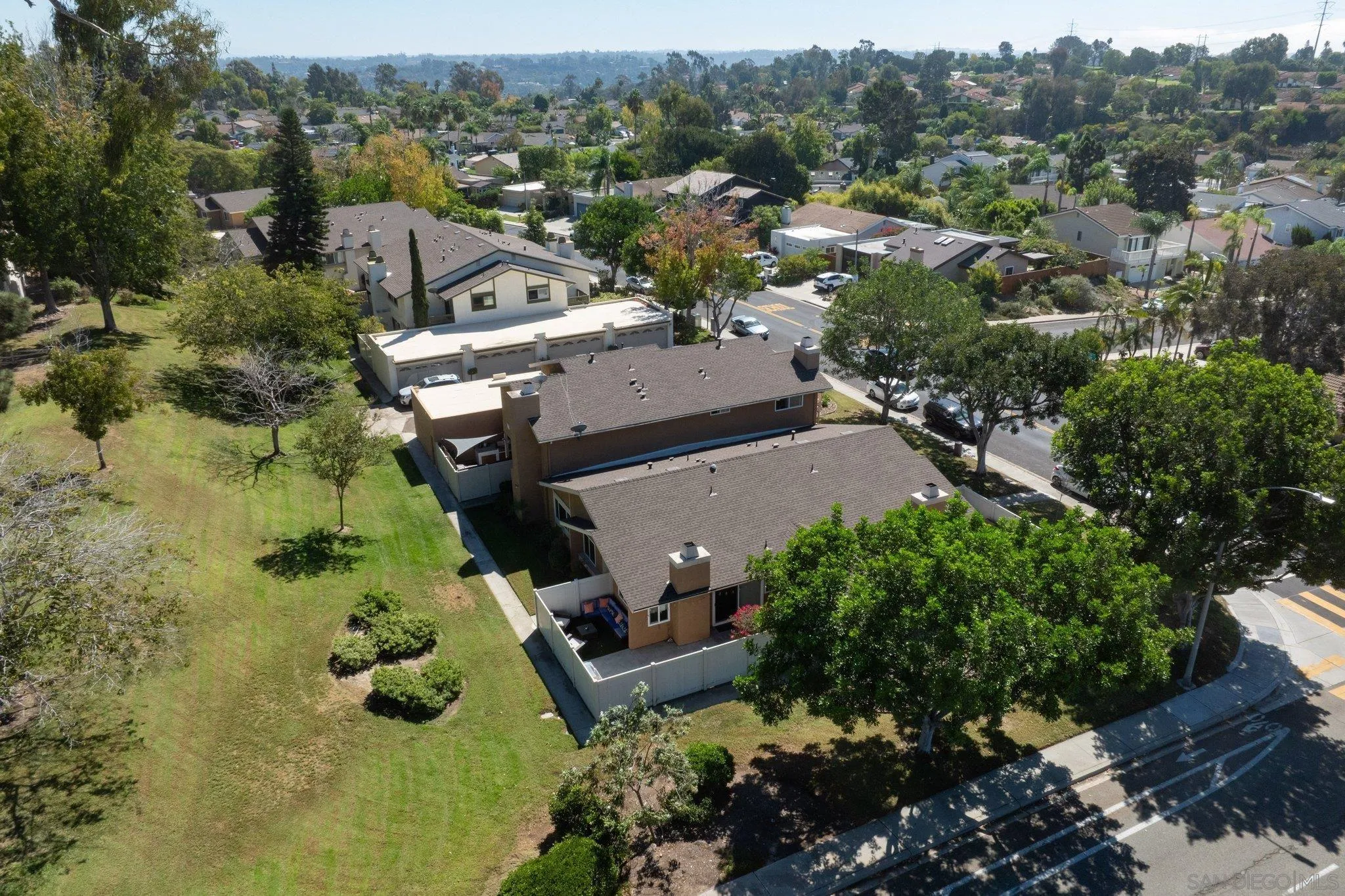 https://cdn.realtyfeed.com/cdn/127/260024448/5e9525a645ca60b82c647b75f7a9c48f.webp