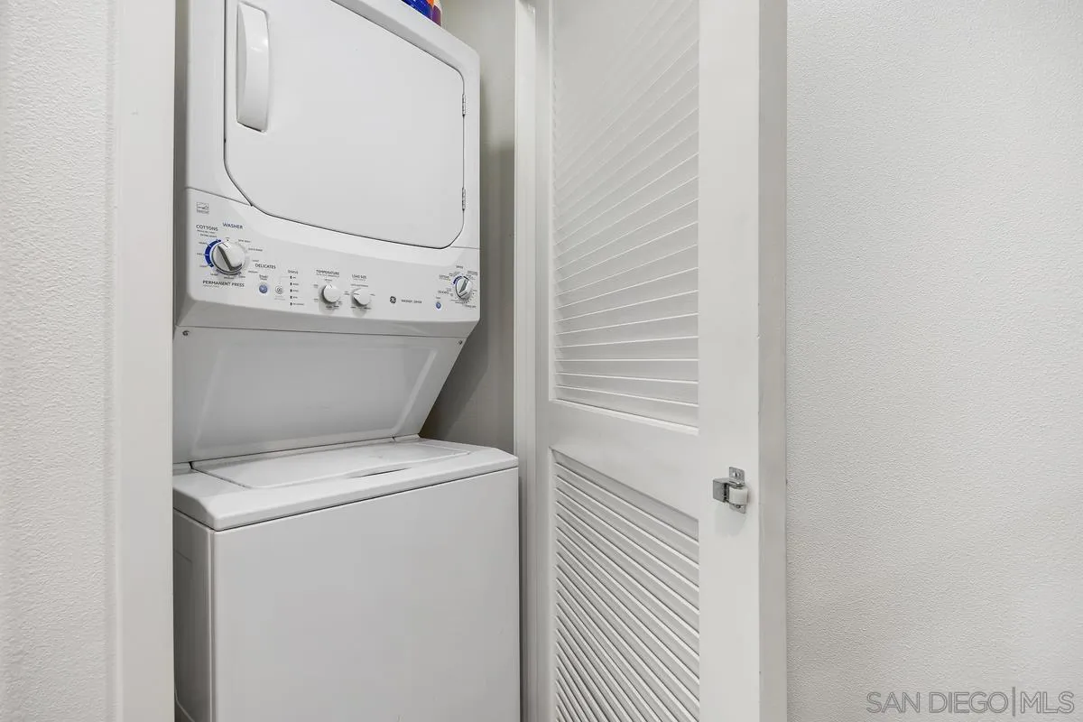 https://cdn.realtyfeed.com/cdn/127/260024455/d45cdebb25eae3037d1589ab35817d1d.webp