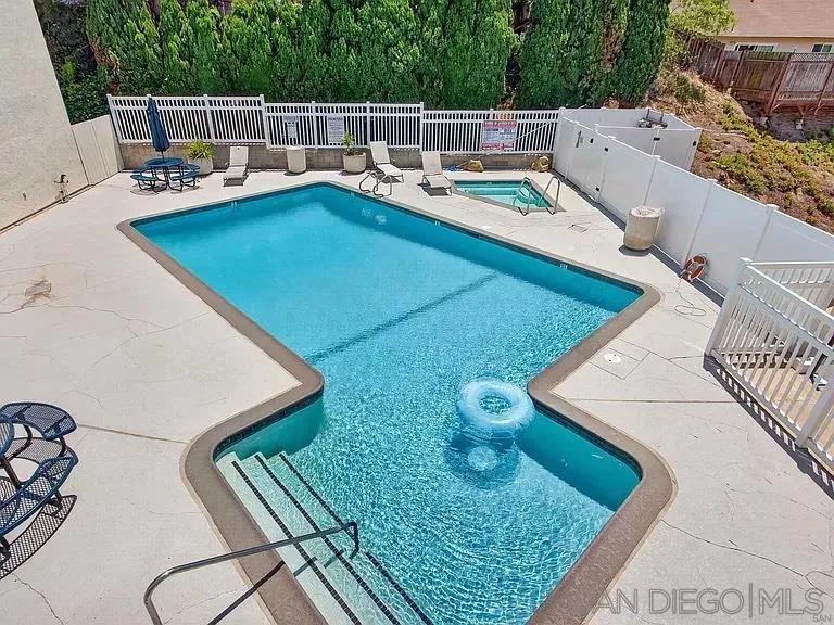 https://cdn.realtyfeed.com/cdn/127/260024457/ac1d9ad9229c501d9fdc893b48b4fff4.webp