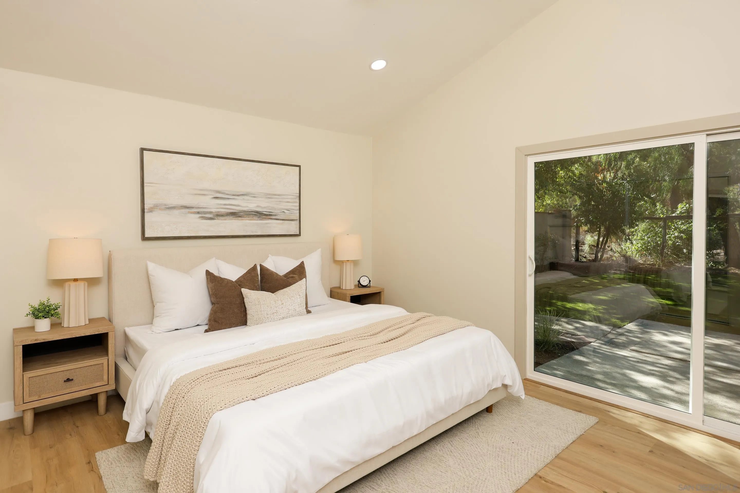 https://cdn.realtyfeed.com/cdn/127/260024460/4af5b223eaaee3dbf4c4003b352a90e4.webp