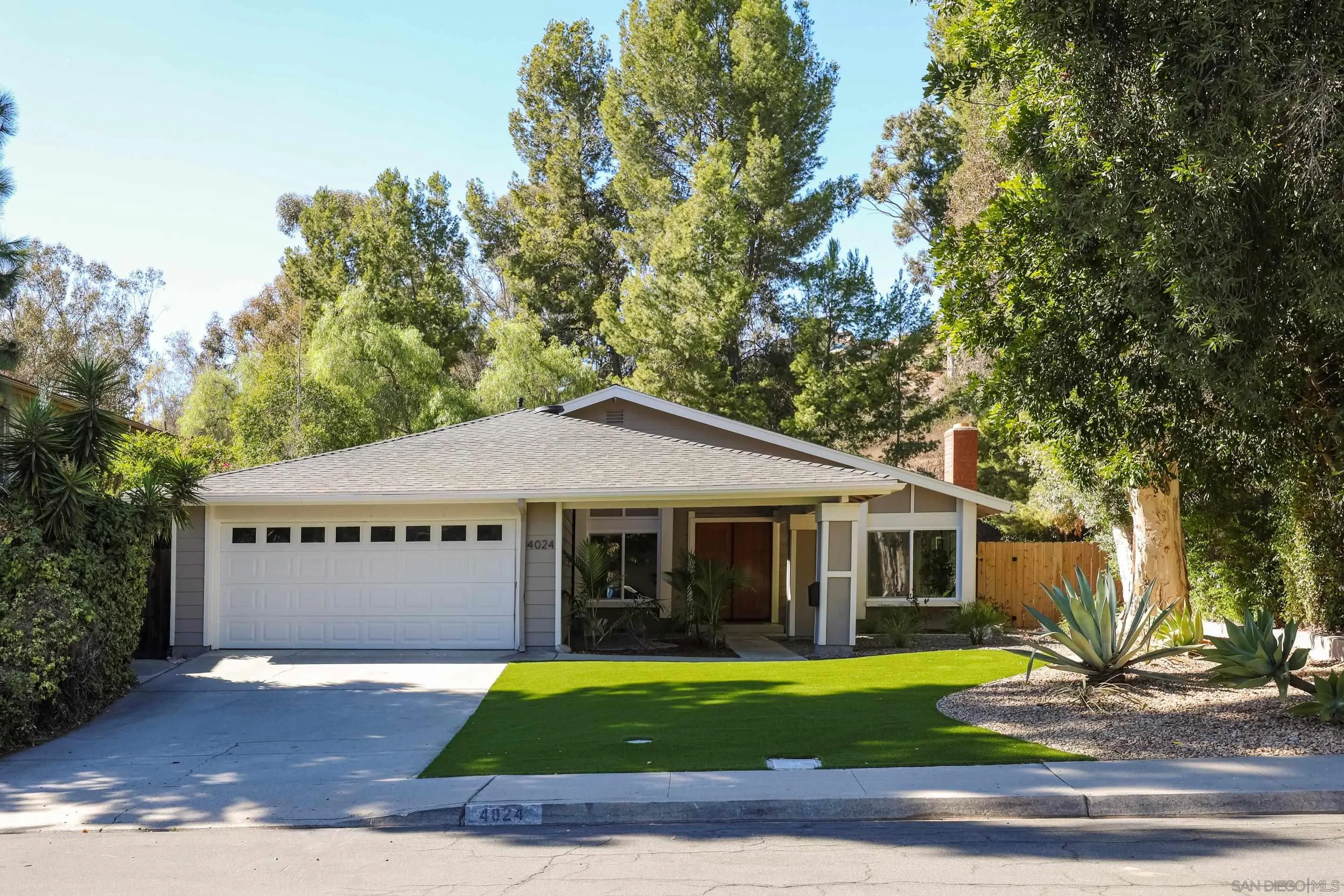 https://cdn.realtyfeed.com/cdn/127/260024460/61874ab0a074159490adf5994b296734.webp