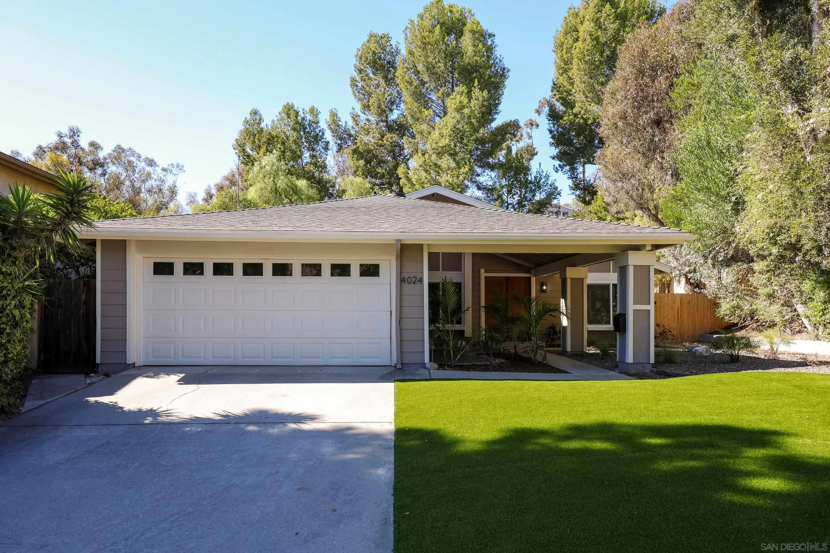 https://cdn.realtyfeed.com/cdn/127/260024460/9651cdb602811b9582c3039cbe23f883.webp