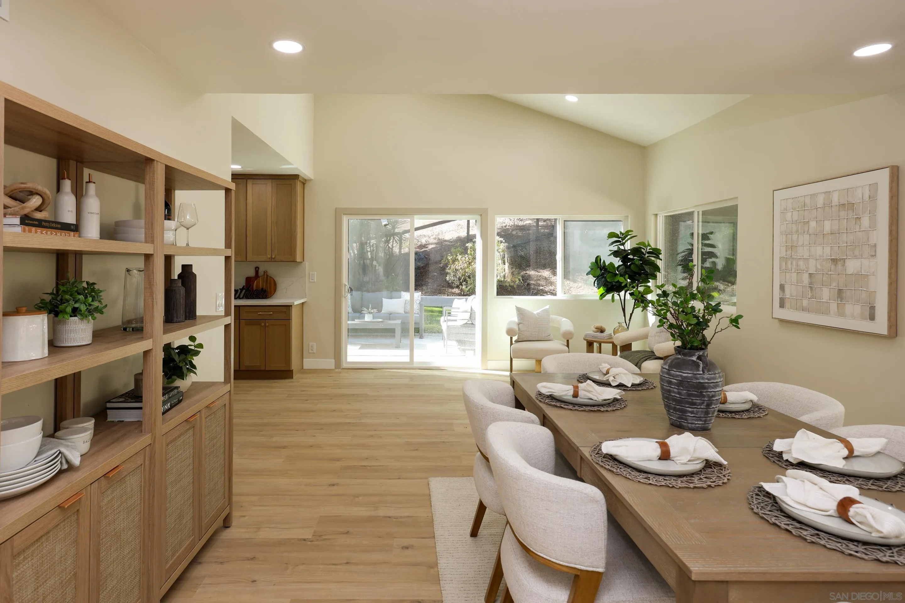 https://cdn.realtyfeed.com/cdn/127/260024460/9ebc5baa2fc0dbca72b8dfbc5619859b.webp