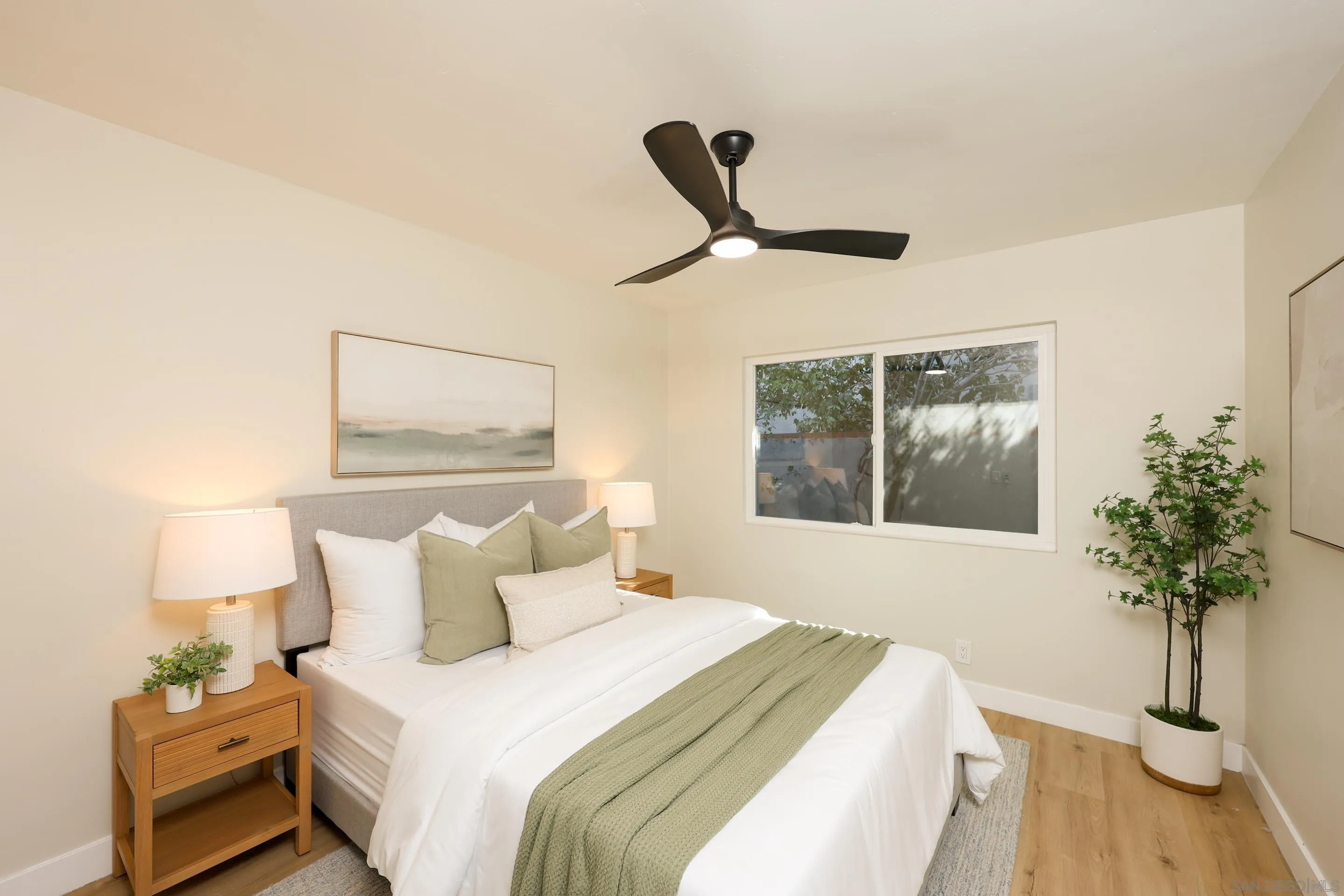 https://cdn.realtyfeed.com/cdn/127/260024460/a358d38dbb35cf8f0f29d6d8d9e0c099.webp