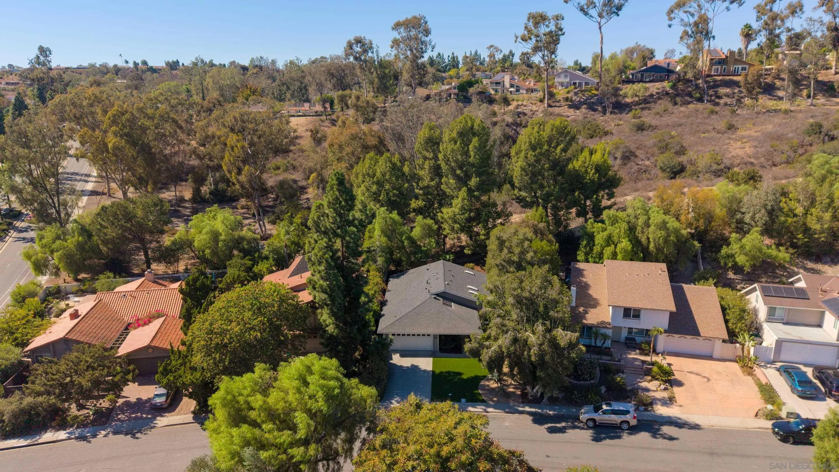 https://cdn.realtyfeed.com/cdn/127/260024460/ef846f3d1e17e5945b0314b1667ef426.webp