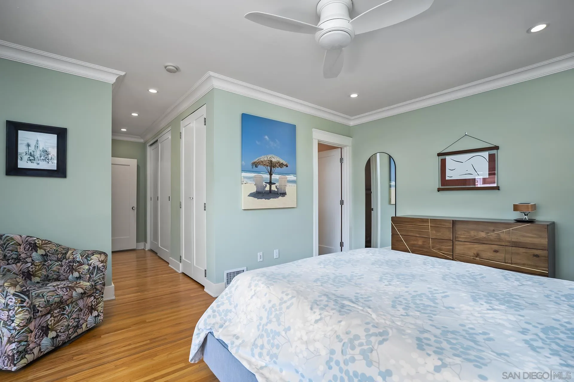 https://cdn.realtyfeed.com/cdn/127/260024468/42ac3ede0ed4eb99079a78c69bb5c986.webp