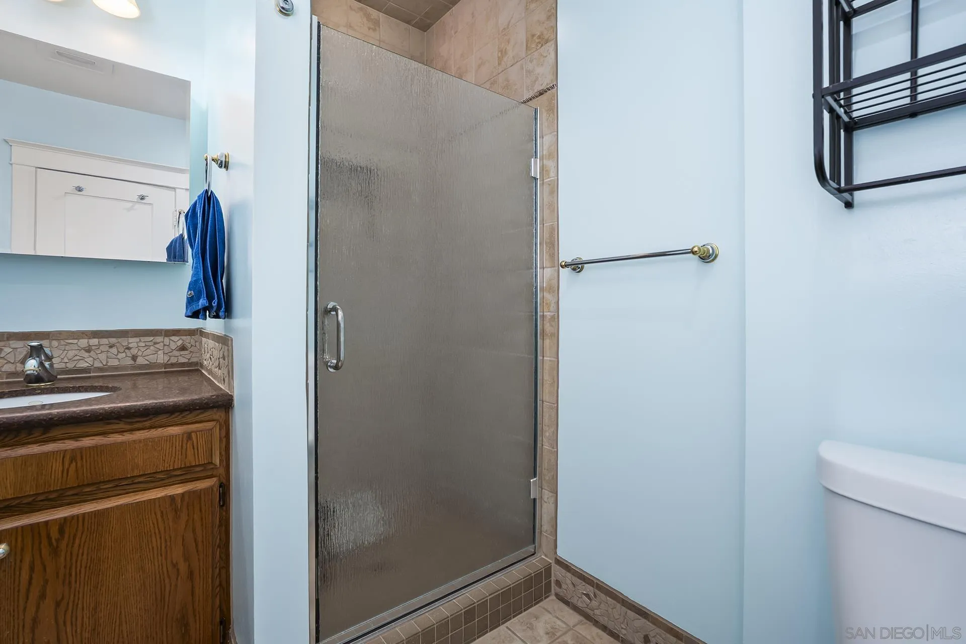 https://cdn.realtyfeed.com/cdn/127/260024468/c7cb73cc085931d1b351f27ec7a4b701.webp