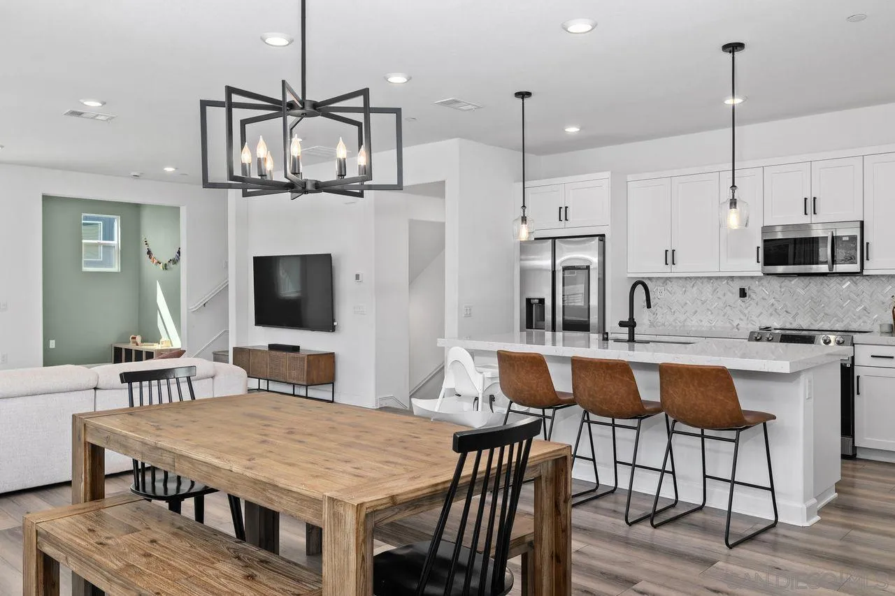 838 Akana Ave. Unit 1