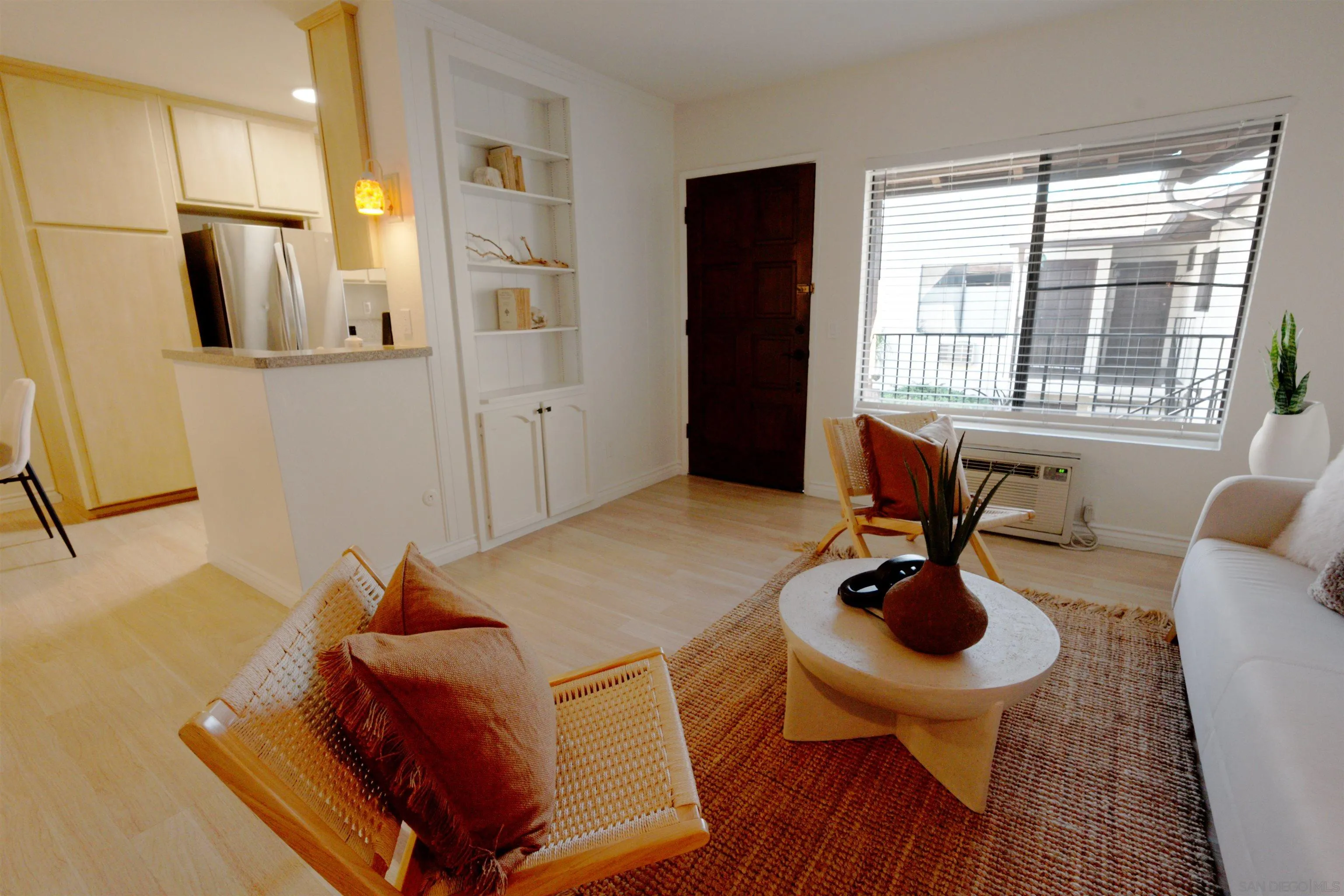 https://cdn.realtyfeed.com/cdn/127/260024475/e42cb1e5657c346e94e4221262133e82.webp