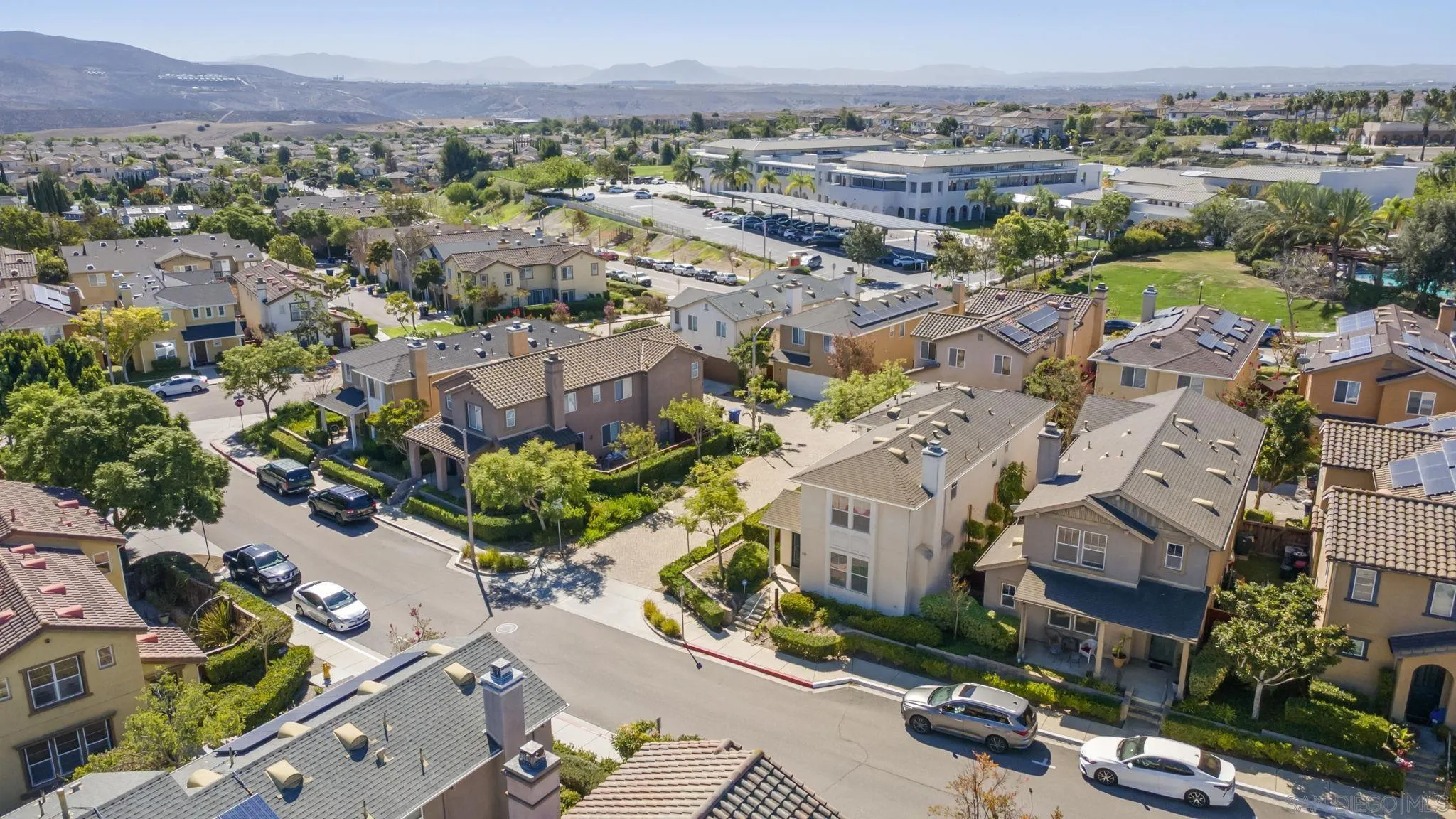https://cdn.realtyfeed.com/cdn/127/260024476/15e1c23dd25dbc7724a8aa53db4c0a62.webp