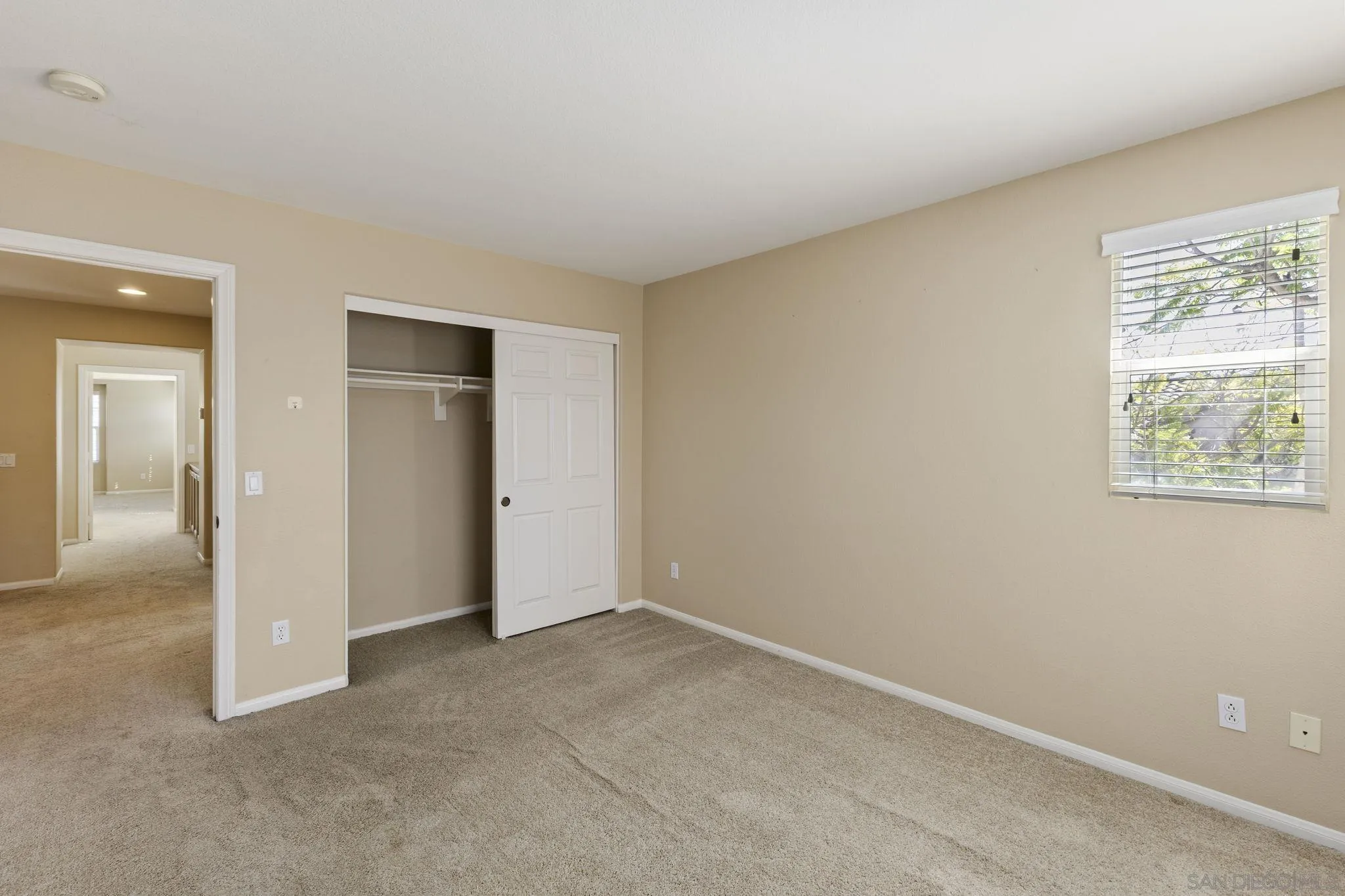 https://cdn.realtyfeed.com/cdn/127/260024476/5d38fd1a6e6ec6772965fe4985ae0e92.webp