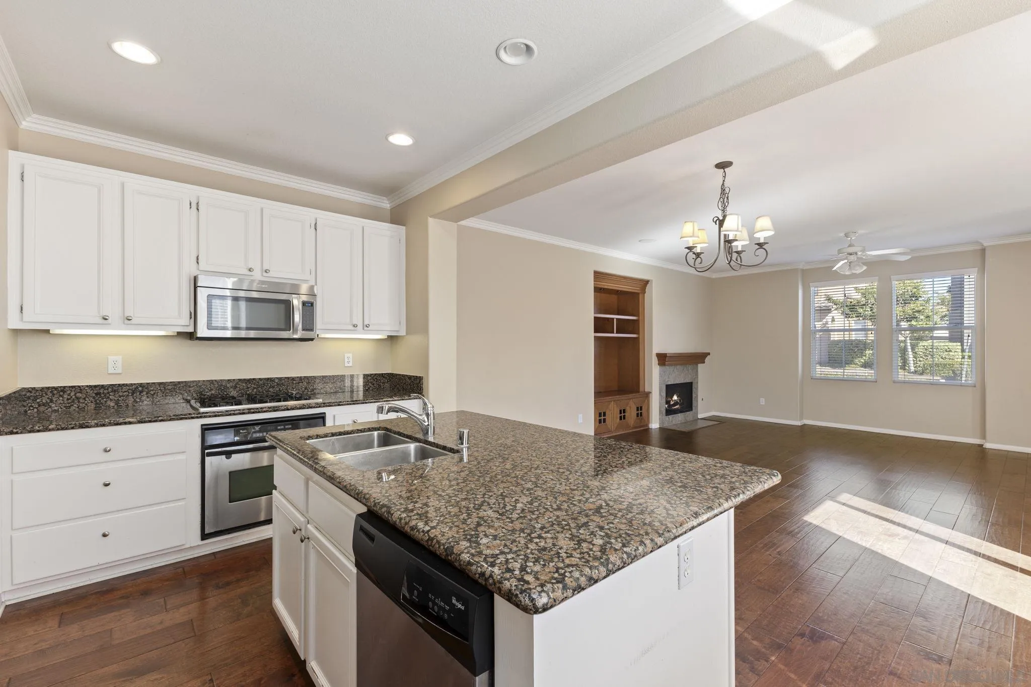 https://cdn.realtyfeed.com/cdn/127/260024476/7bd60c4e83143b9cc976ad20ce2b179a.webp