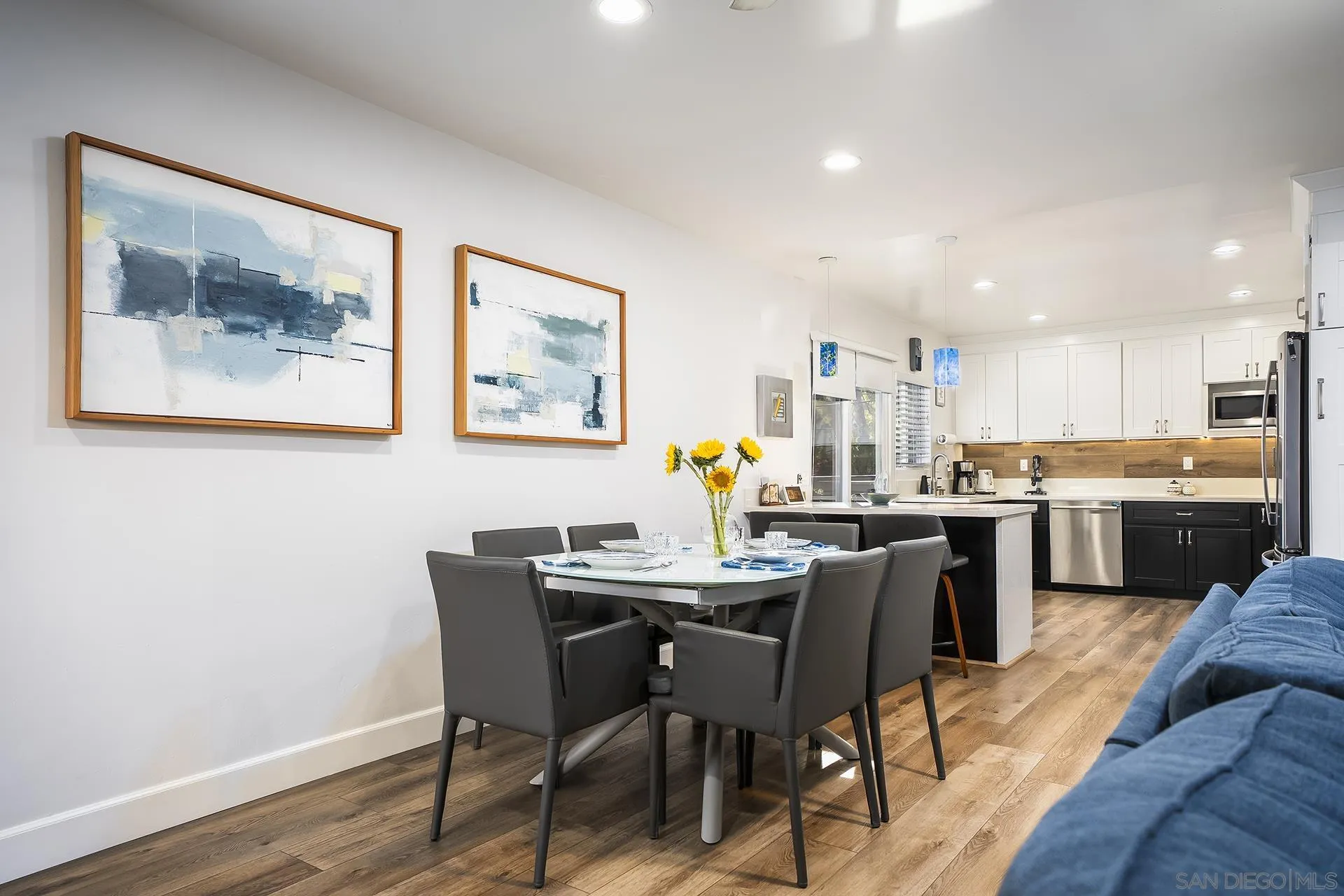 https://cdn.realtyfeed.com/cdn/127/260024481/2be8ce136b97ef5ef77feced39490e7f.webp