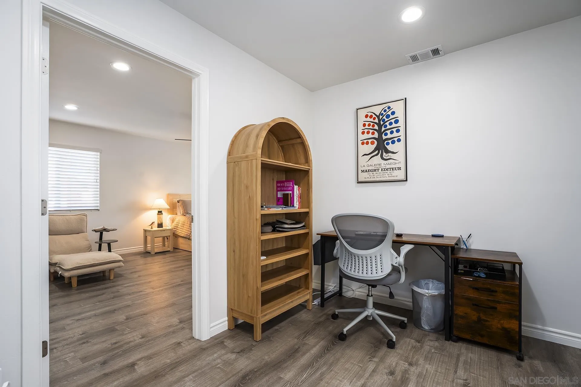 https://cdn.realtyfeed.com/cdn/127/260024481/452d63466c0f2aa023afbee660ee7af9.webp
