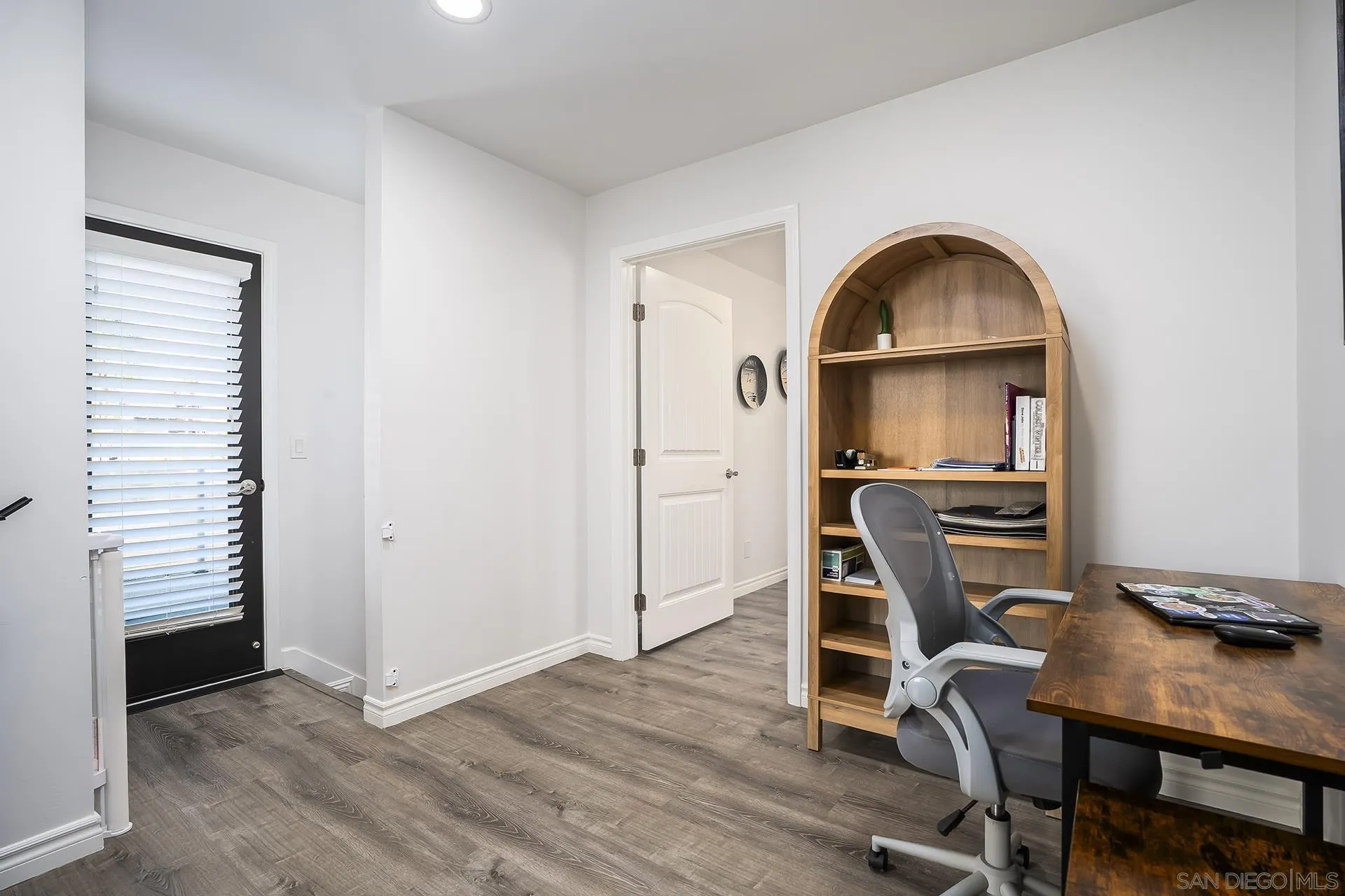 https://cdn.realtyfeed.com/cdn/127/260024481/f48f1682b8118835e1d52ced8b24d8aa.webp