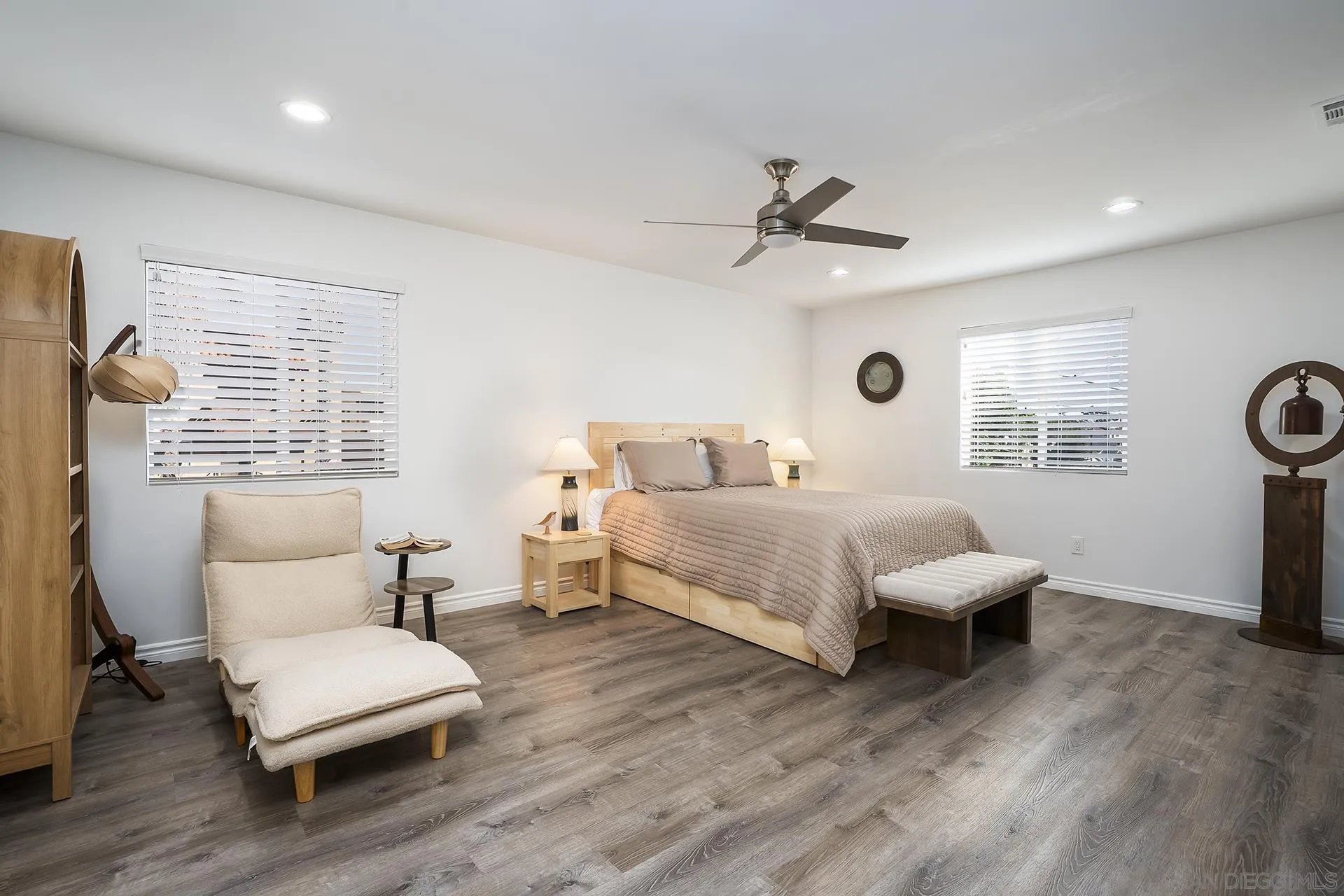 https://cdn.realtyfeed.com/cdn/127/260024481/fdcd46be4299b7557f7cf995f29dabdd.webp