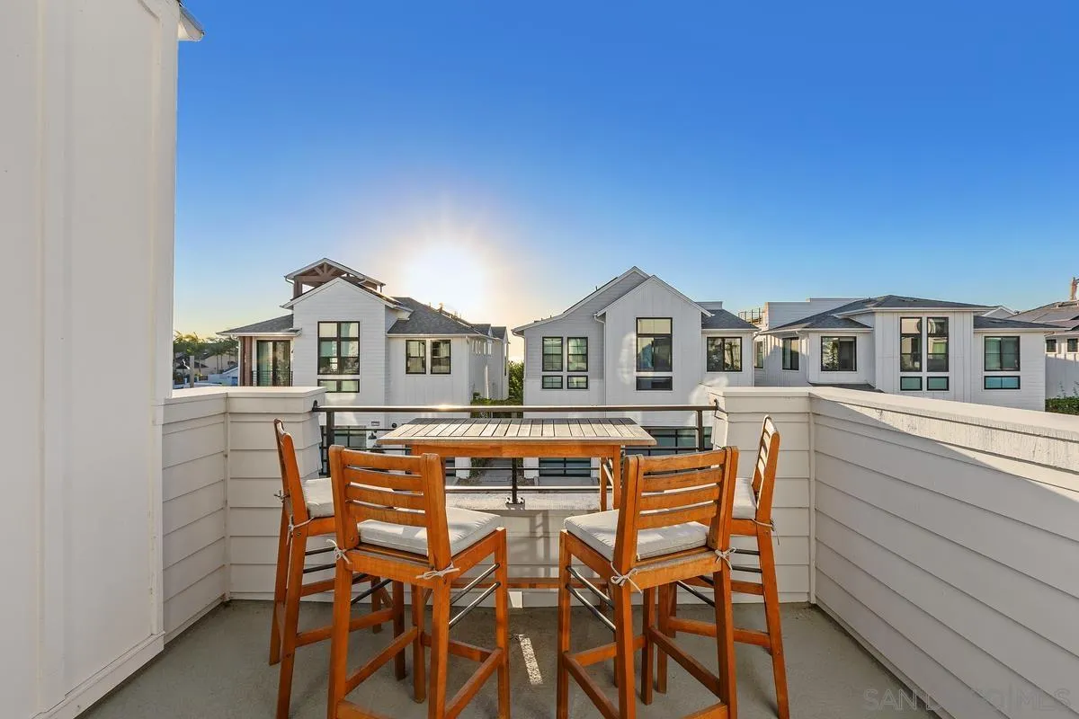 https://cdn.realtyfeed.com/cdn/127/260024482/28d61e86c3303a64857e09fa36cc346d.webp