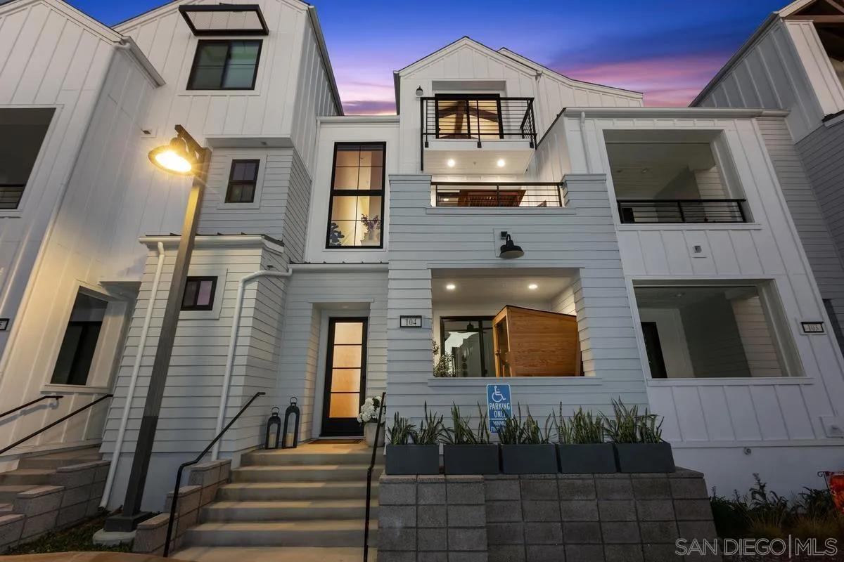 https://cdn.realtyfeed.com/cdn/127/260024482/5bfe56474cd384fa1247003db27250f2.webp