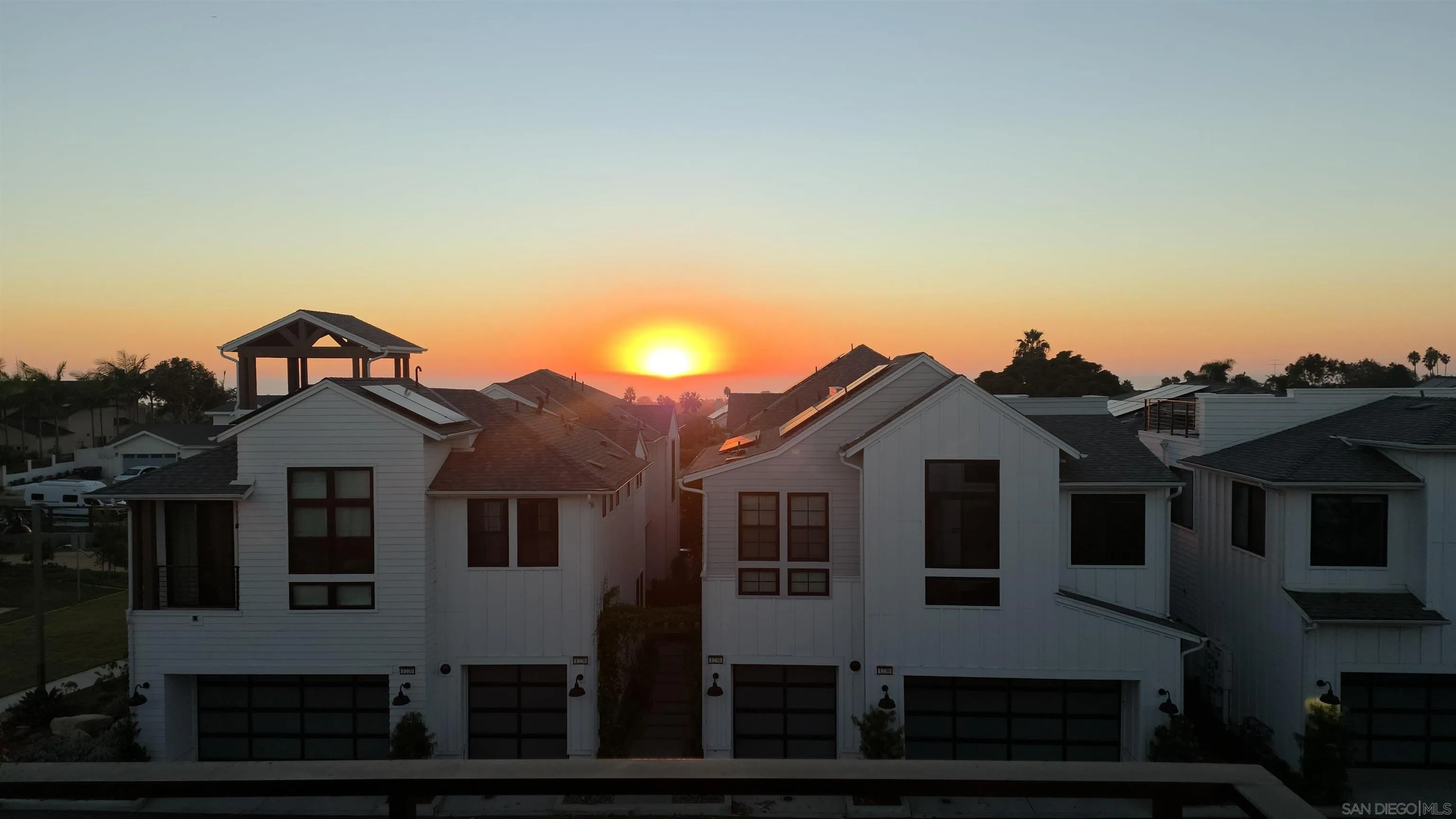 https://cdn.realtyfeed.com/cdn/127/260024482/a335eecd3d1a8c7107fb7734cbcd35a2.webp