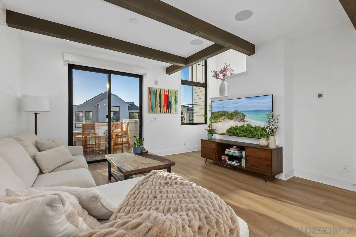 https://cdn.realtyfeed.com/cdn/127/260024482/acb594b4fc8f6e98f73fa20f2df24ad4.webp