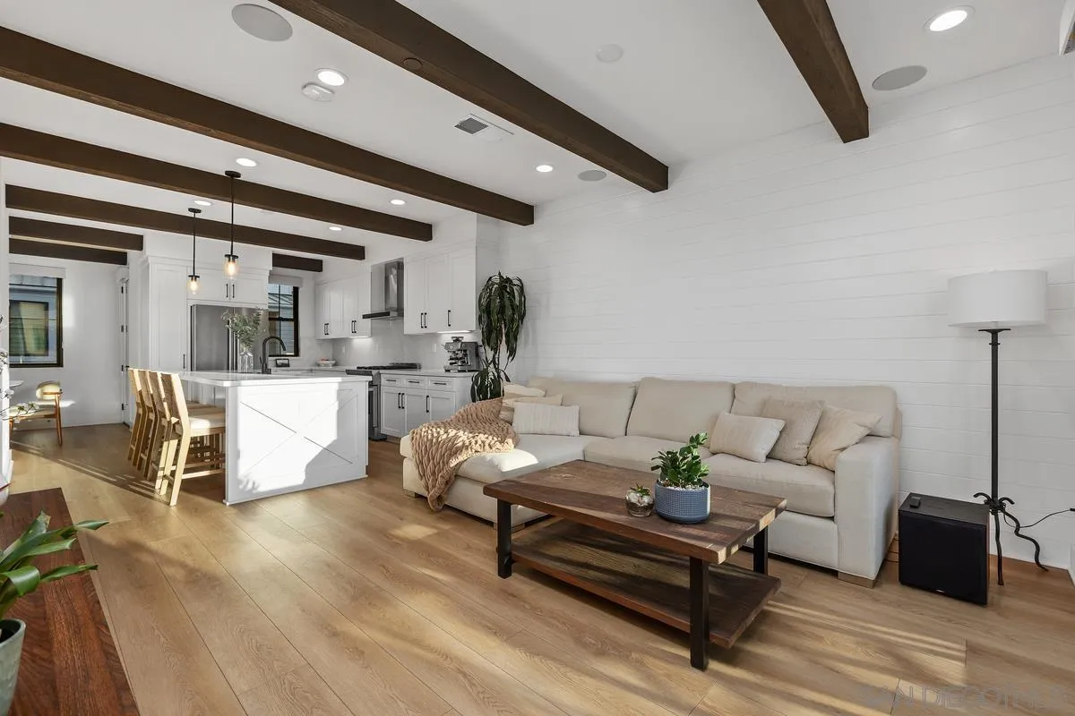 https://cdn.realtyfeed.com/cdn/127/260024482/ba99f04ad64e7b3b8ab64ade6bd9a4e9.webp