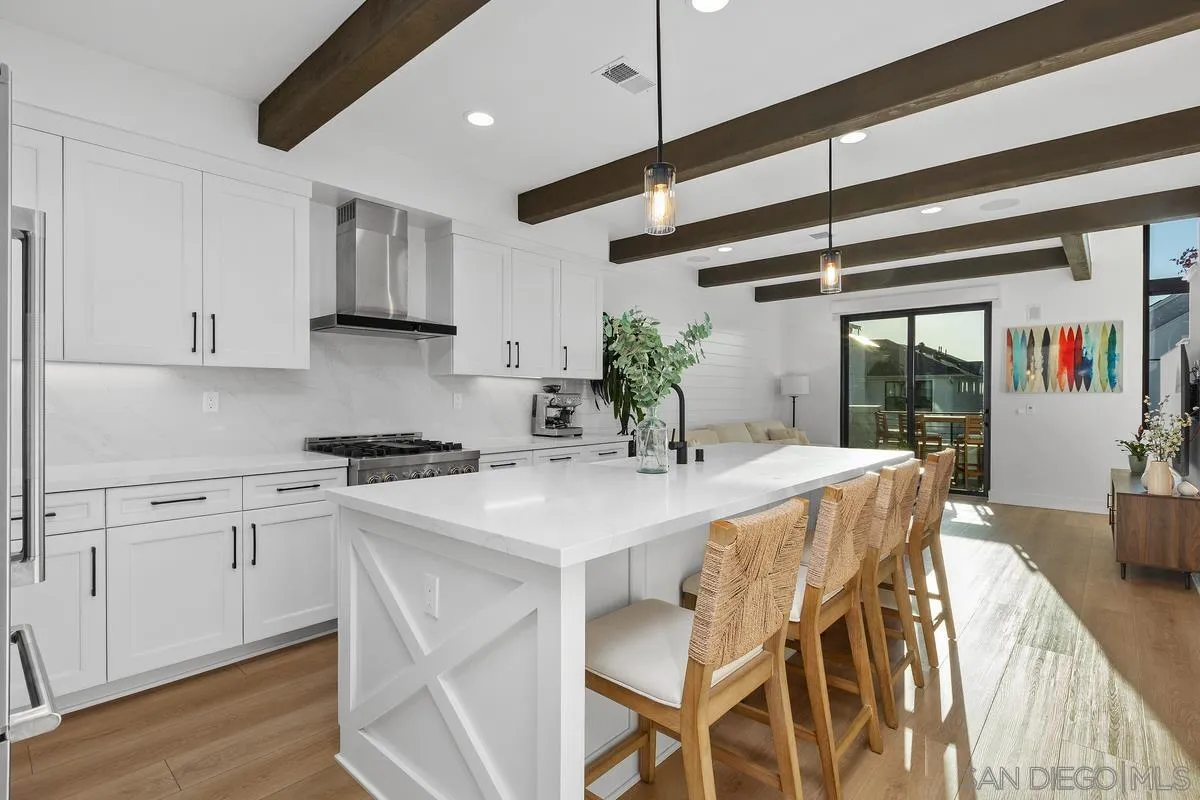 https://cdn.realtyfeed.com/cdn/127/260024482/ebfafacc3cd8391a13e568b6e667bbe3.webp
