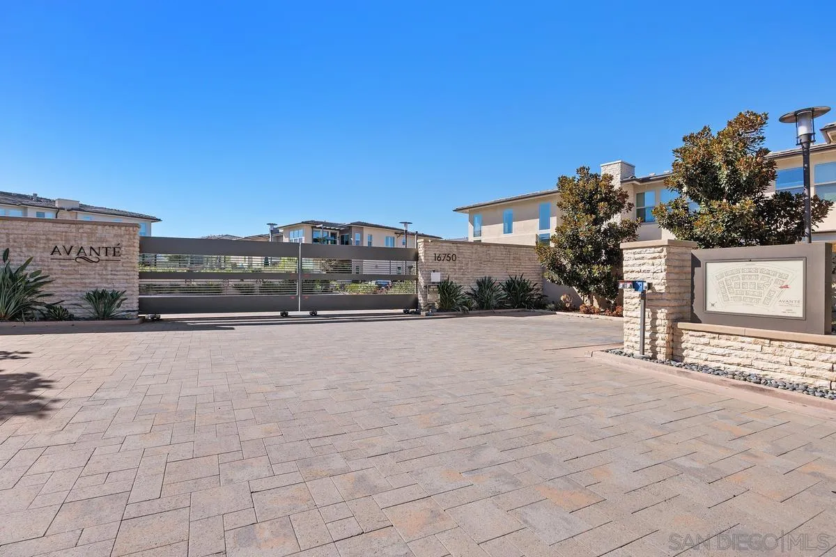 https://cdn.realtyfeed.com/cdn/127/260024485/08ce29d5d8f34580a9b849cfdd4aa966.webp