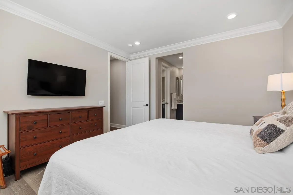 https://cdn.realtyfeed.com/cdn/127/260024485/361c87599c748e1ef604130badef5df8.webp