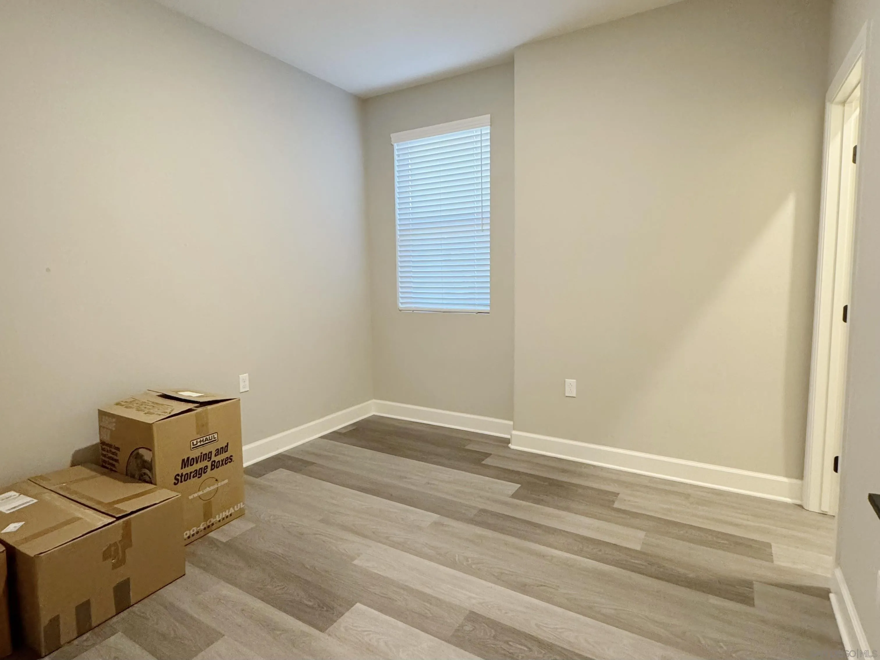https://cdn.realtyfeed.com/cdn/127/260024485/4af525c71c8bdd0736a75a66f48a541e.webp