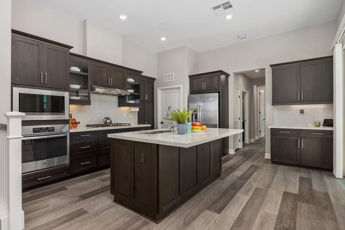 https://cdn.realtyfeed.com/cdn/127/260024485/86c220063ce1f307256c5312d89ff882.webp