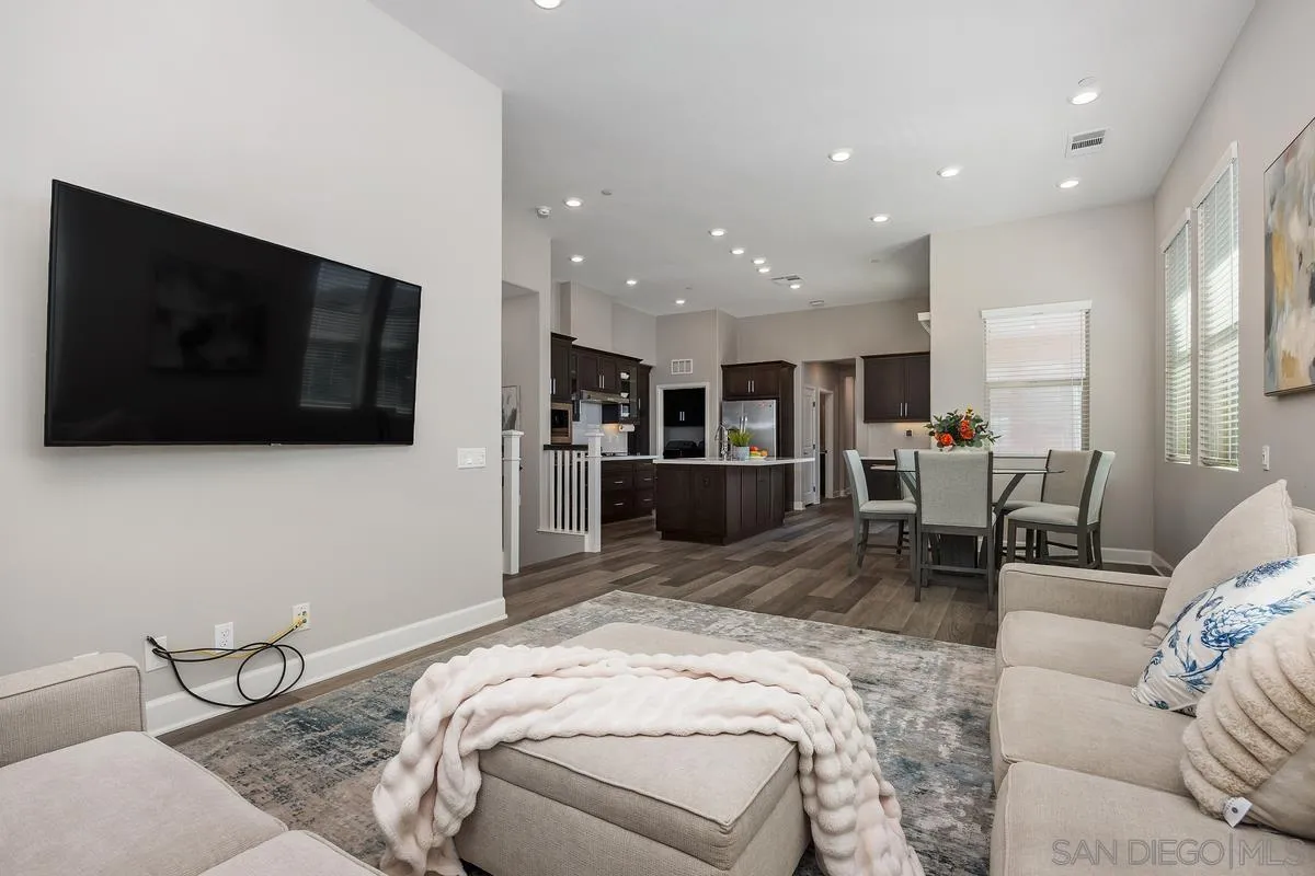 https://cdn.realtyfeed.com/cdn/127/260024485/cdbdc5aa58e869aa5a91d1247f32ae4e.webp