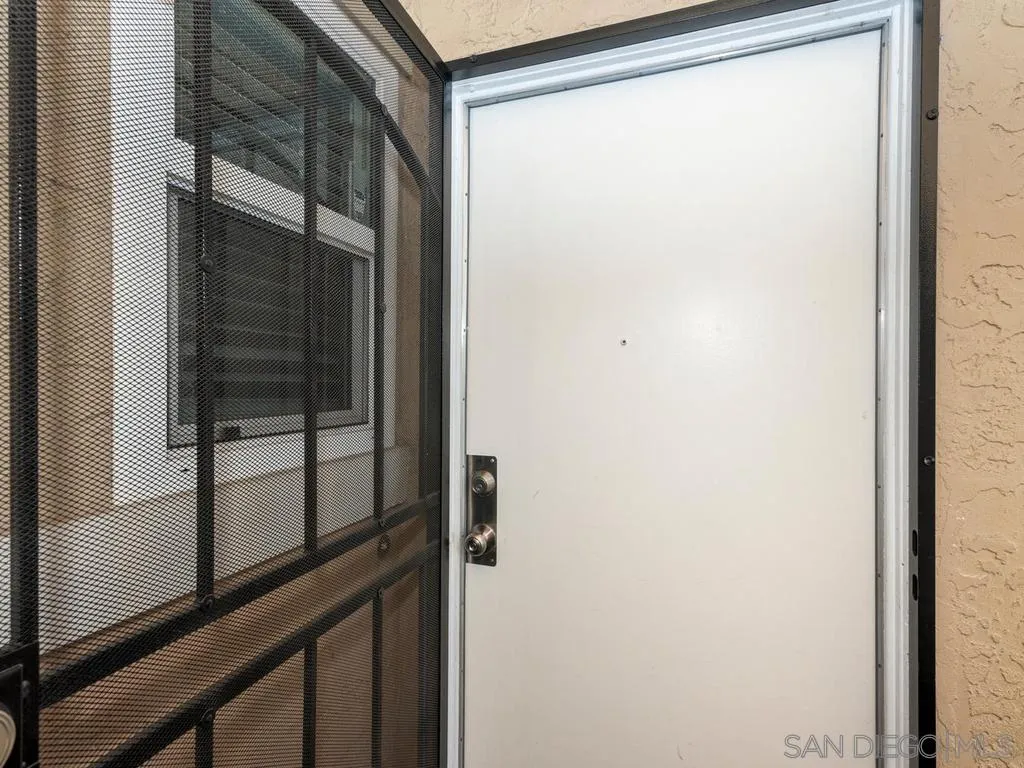 https://cdn.realtyfeed.com/cdn/127/260024489/144f07d6d0d9628e0aa008c740594e2f.webp