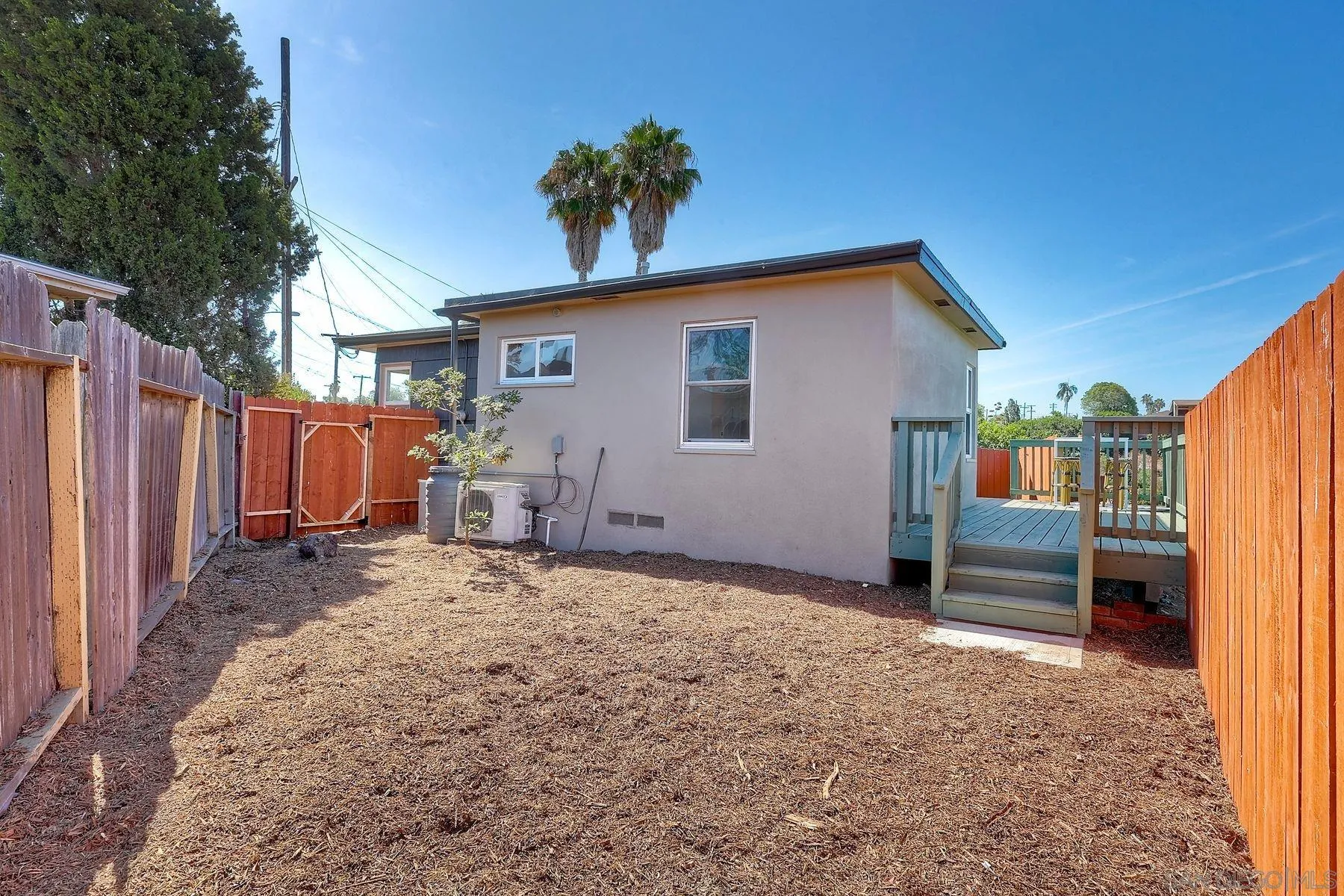 https://cdn.realtyfeed.com/cdn/127/260024492/94a6cf015dd017959241e64807d17c49.webp