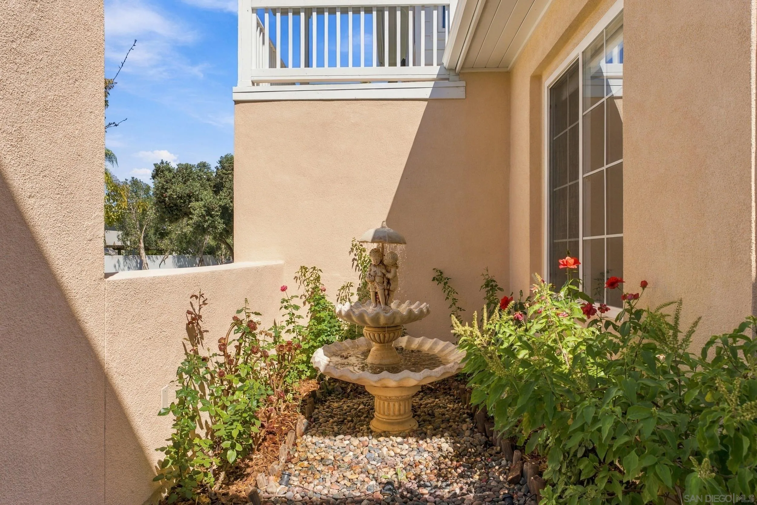https://cdn.realtyfeed.com/cdn/127/260024495/2bf7d1bc02337d8ccce43d4becfeec25.webp