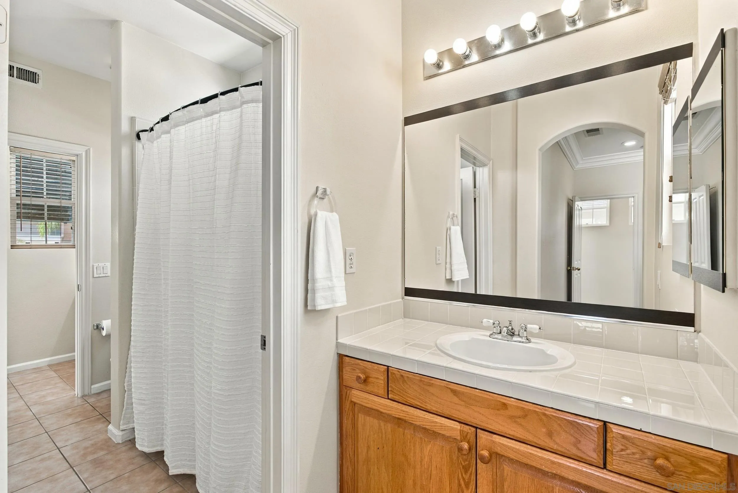 https://cdn.realtyfeed.com/cdn/127/260024495/3c7bbc09625d353c8375defb0ec84b2e.webp