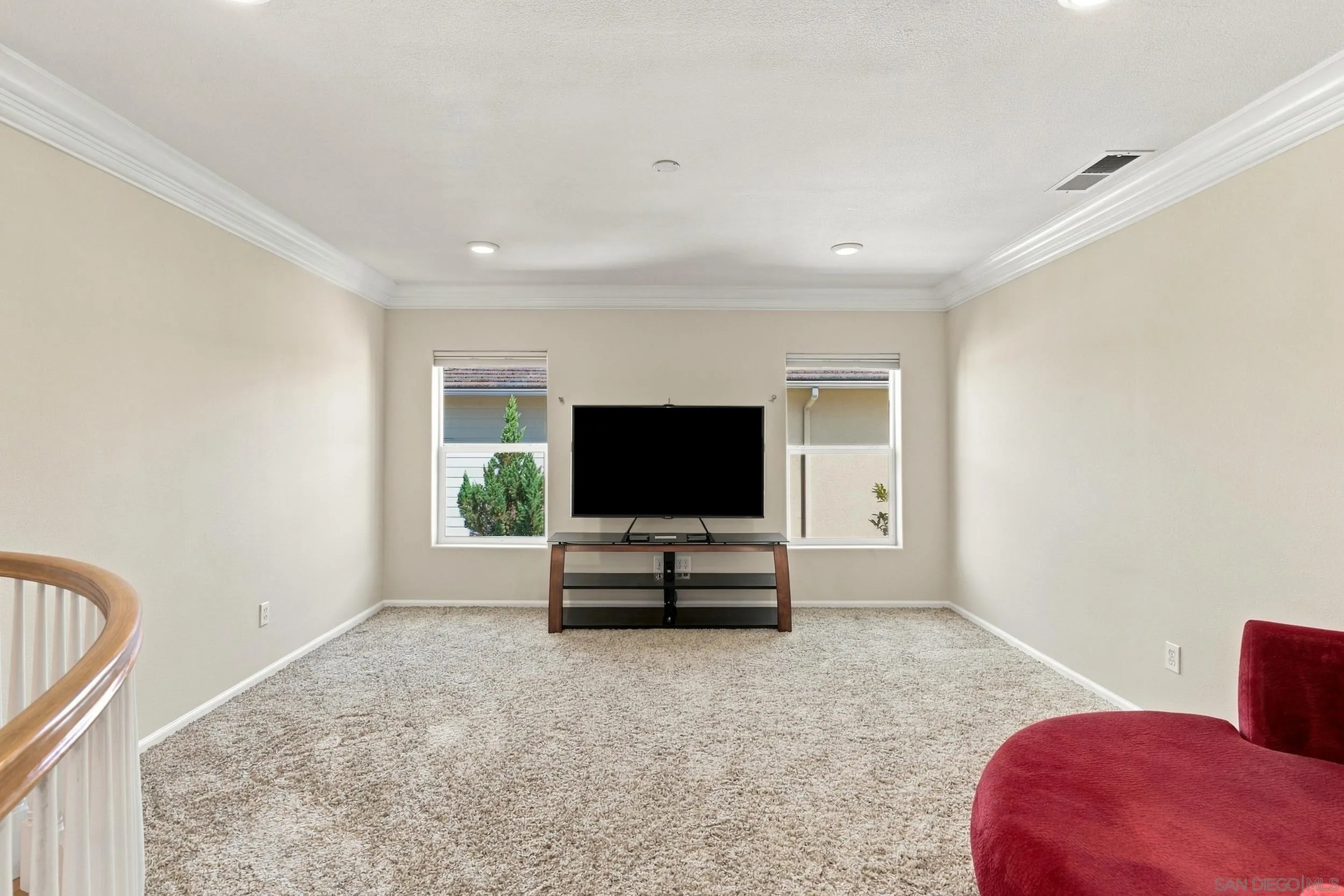https://cdn.realtyfeed.com/cdn/127/260024495/4d8ce257d5a44235b92843ad59119229.webp
