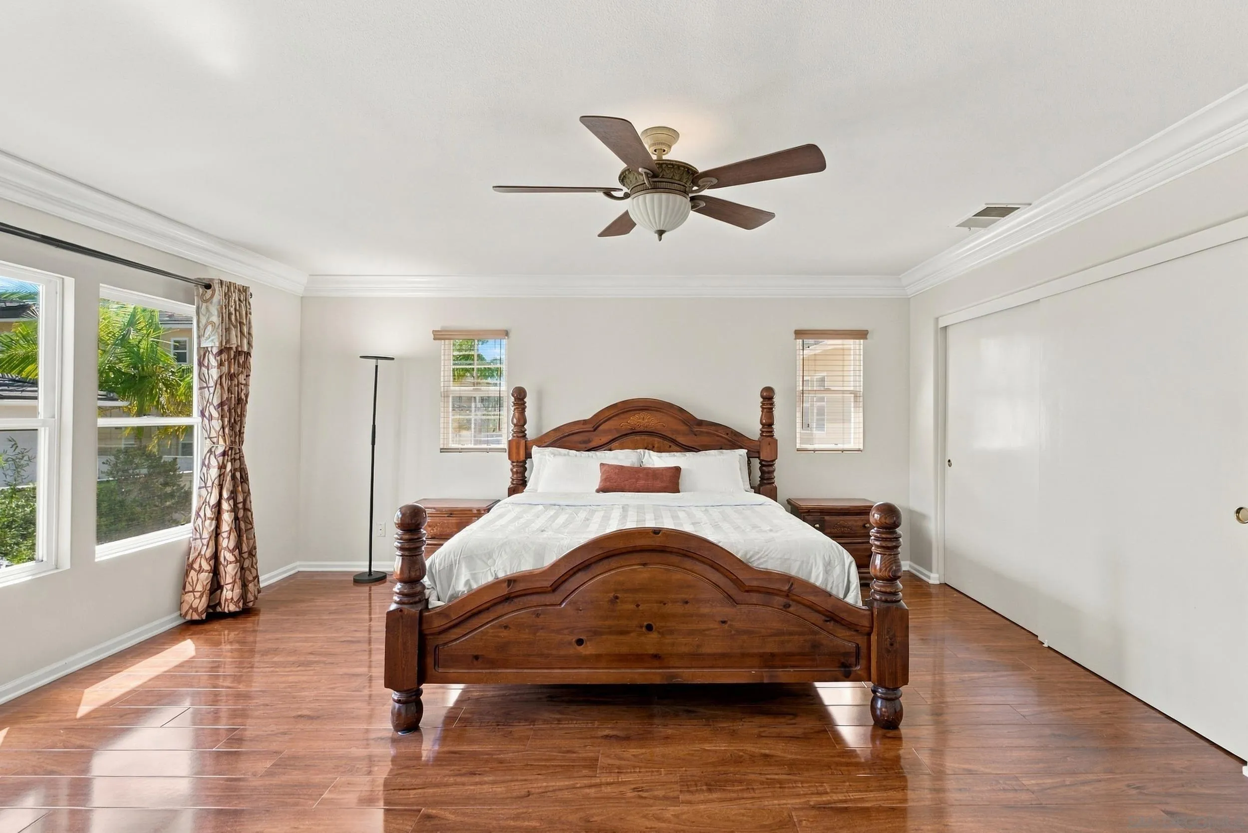 https://cdn.realtyfeed.com/cdn/127/260024495/7dd793eed3b9113001ef5d7e9d353e20.webp