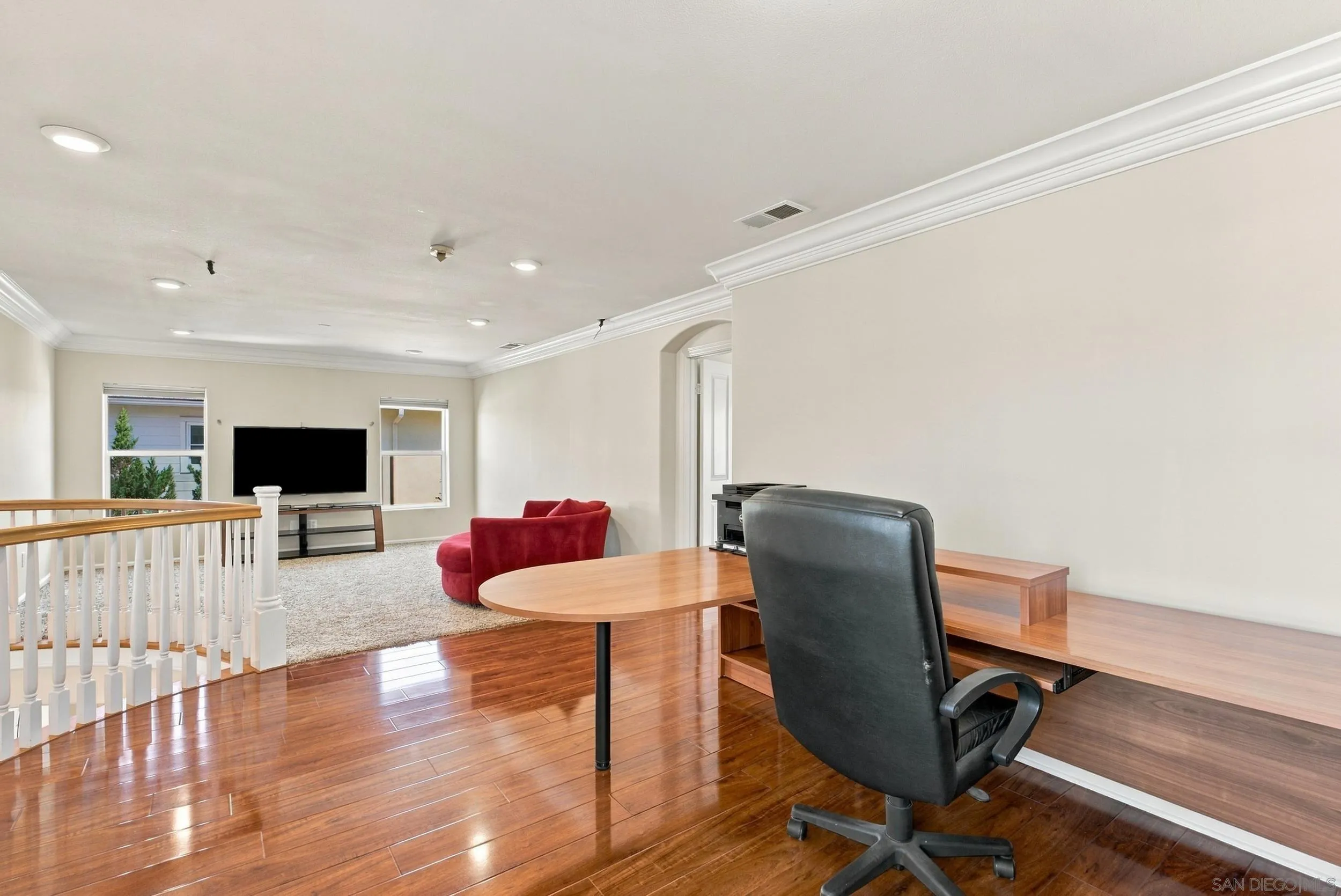 https://cdn.realtyfeed.com/cdn/127/260024495/918fd9da25eca42eac20f3967380907a.webp