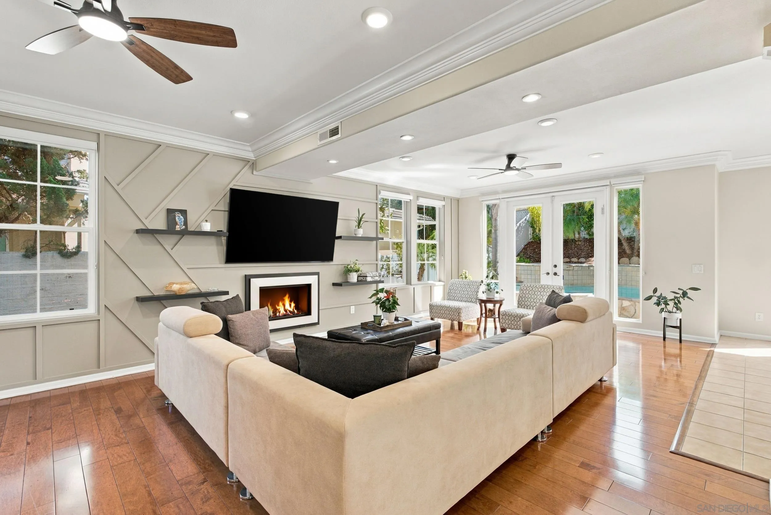 https://cdn.realtyfeed.com/cdn/127/260024495/abb4ad691a89117300e5f5e49dff32de.webp