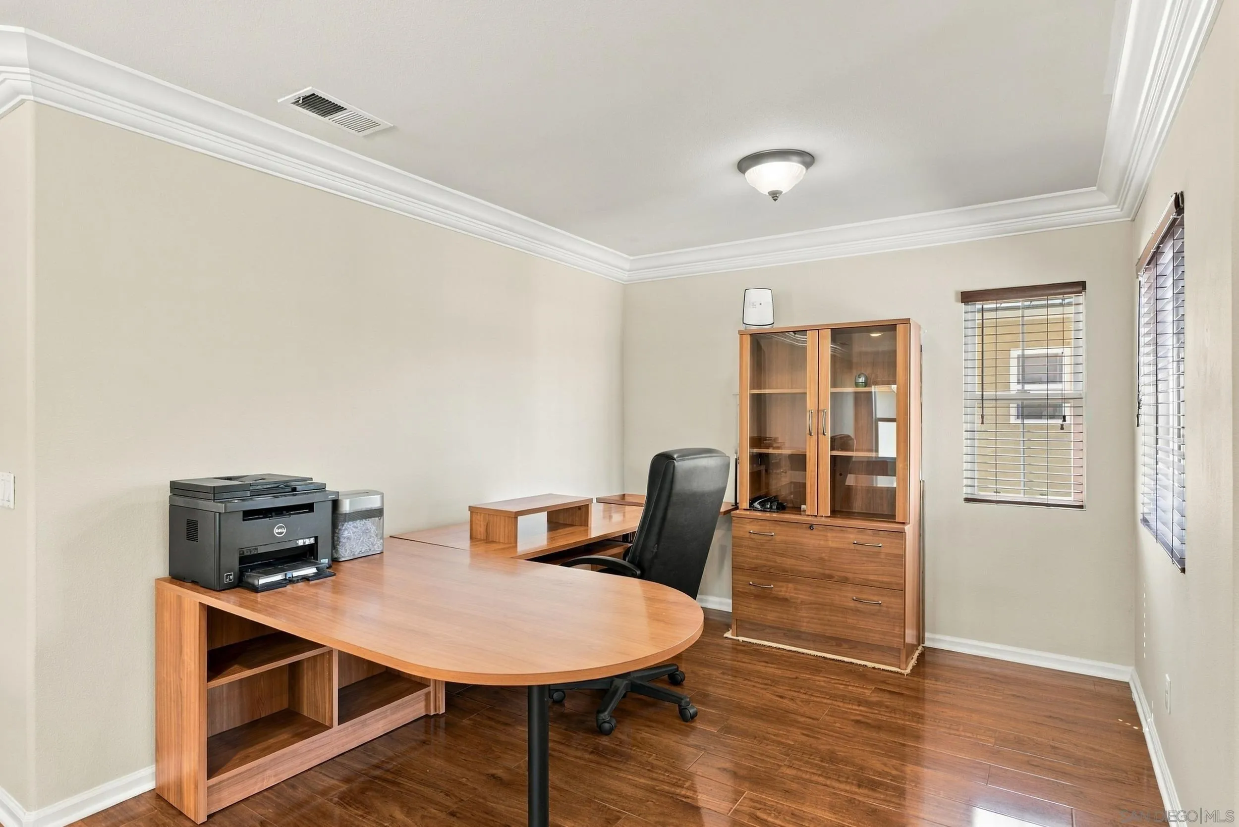 https://cdn.realtyfeed.com/cdn/127/260024495/bb8b6c89ecbb814952ba9b3691cb775e.webp