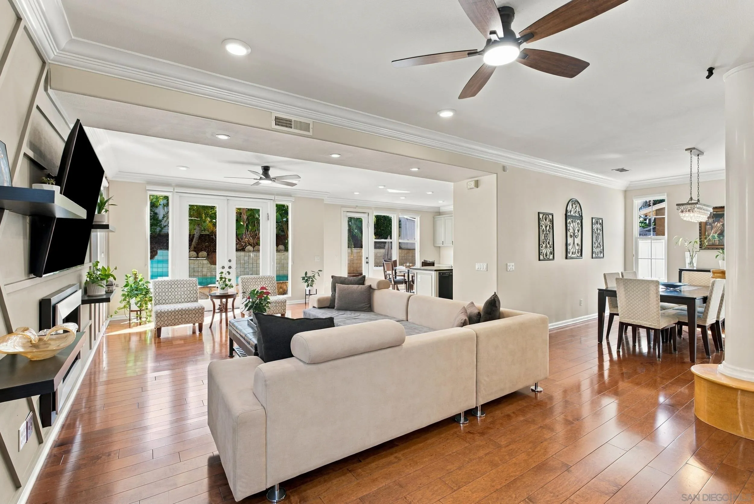 https://cdn.realtyfeed.com/cdn/127/260024495/ca441386dc4c8ccea036a7a6cfdaa8af.webp