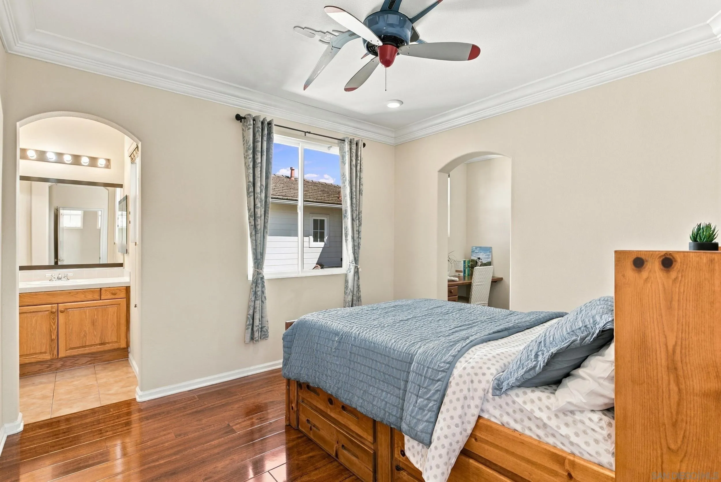 https://cdn.realtyfeed.com/cdn/127/260024495/ee3e0148e4fae01c41f933d5d235cd7b.webp