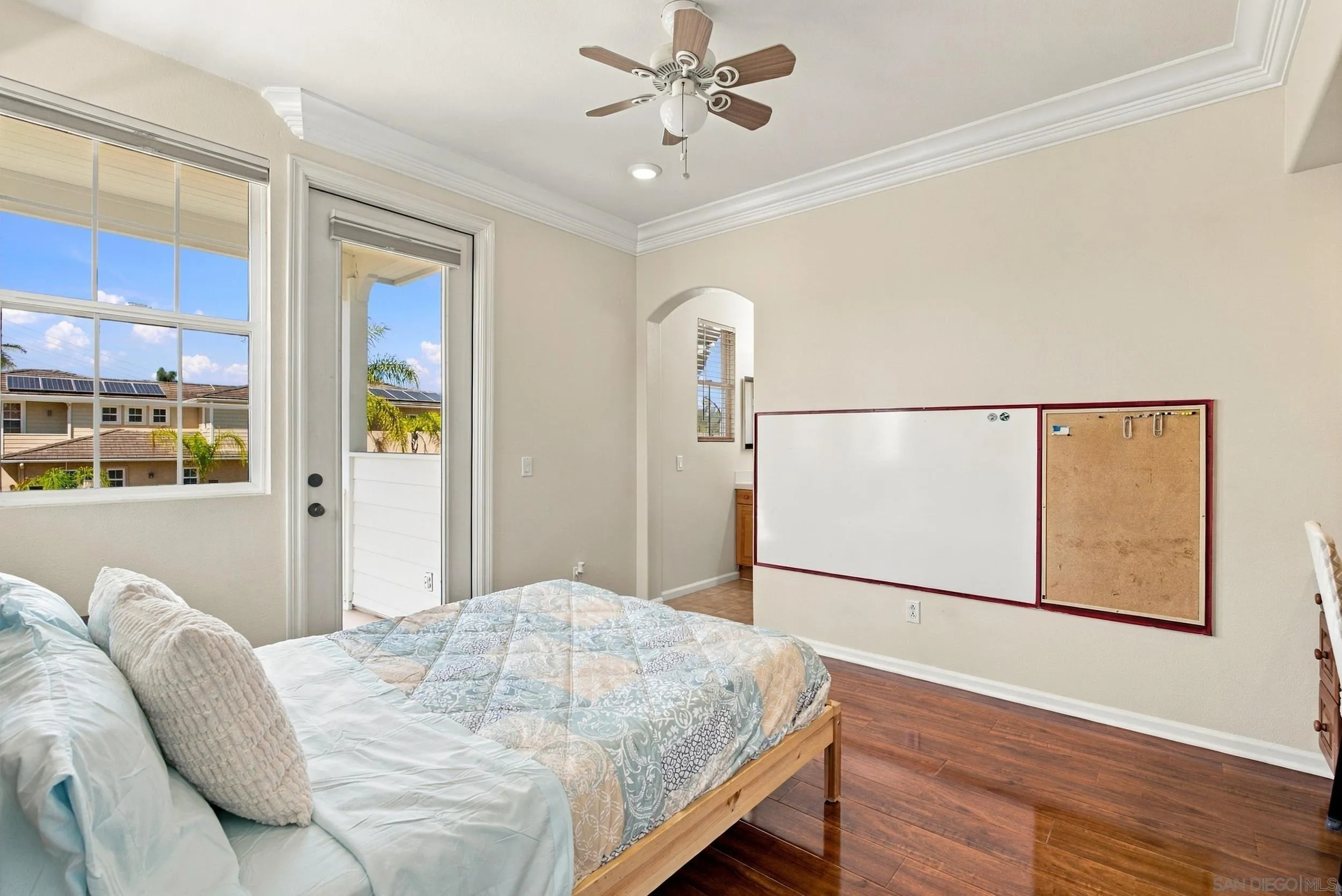 https://cdn.realtyfeed.com/cdn/127/260024495/f7936ad63e1cca4e49934eea45eeda77.webp