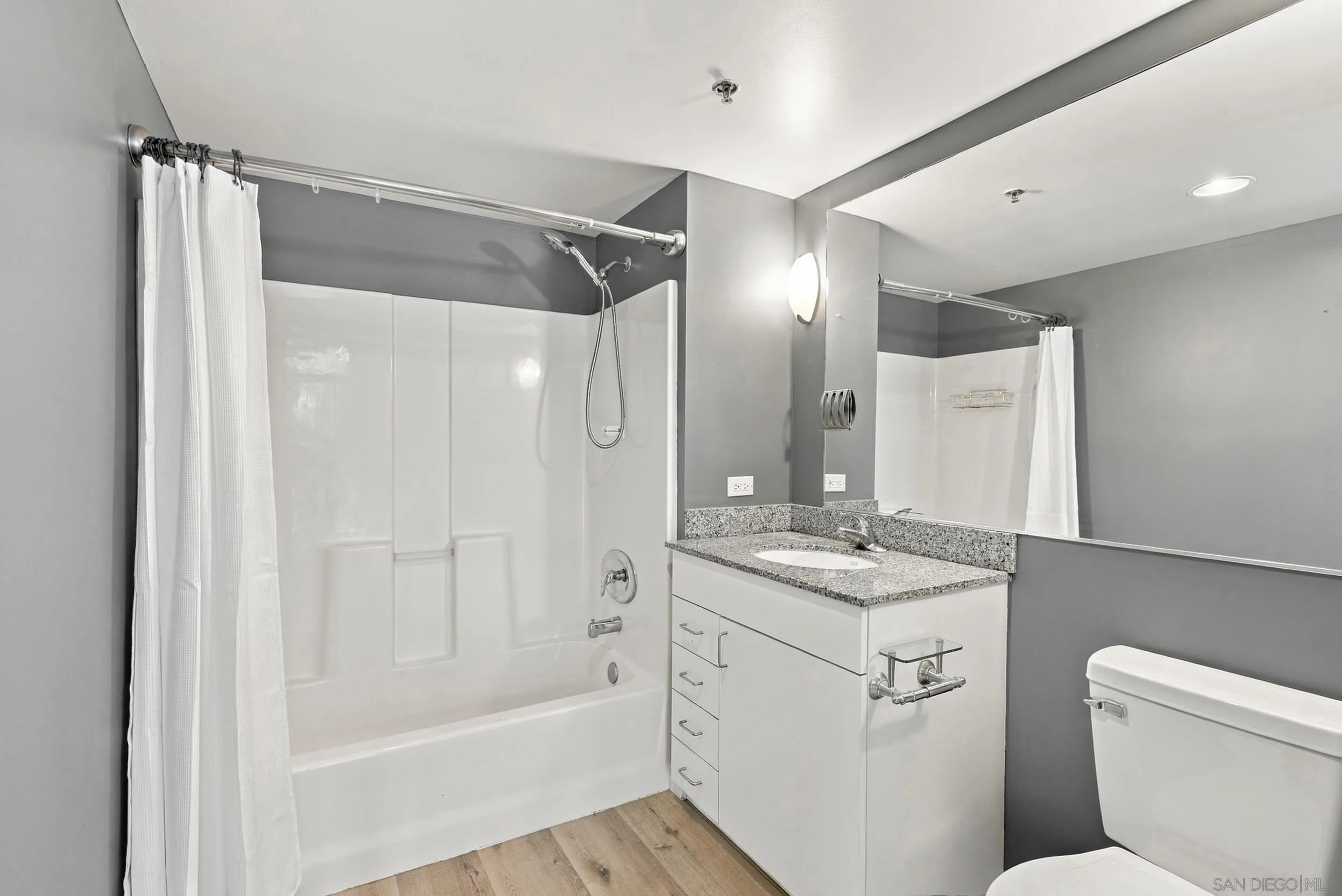 https://cdn.realtyfeed.com/cdn/127/260024496/4cea6b4ae7e53e0ddef6244757004742.webp