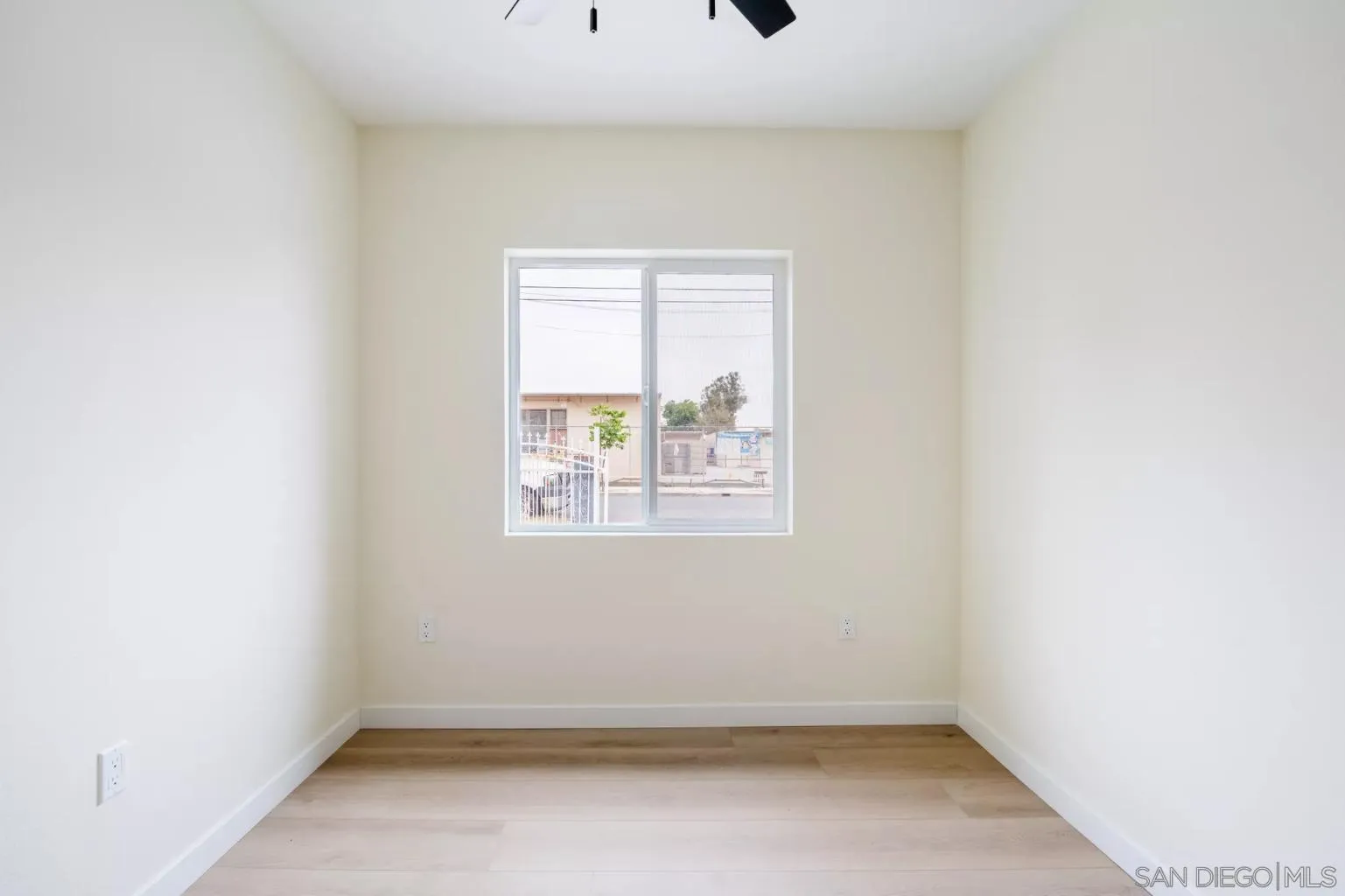 722 116Th, Los Angeles, CA 90059, photo 11