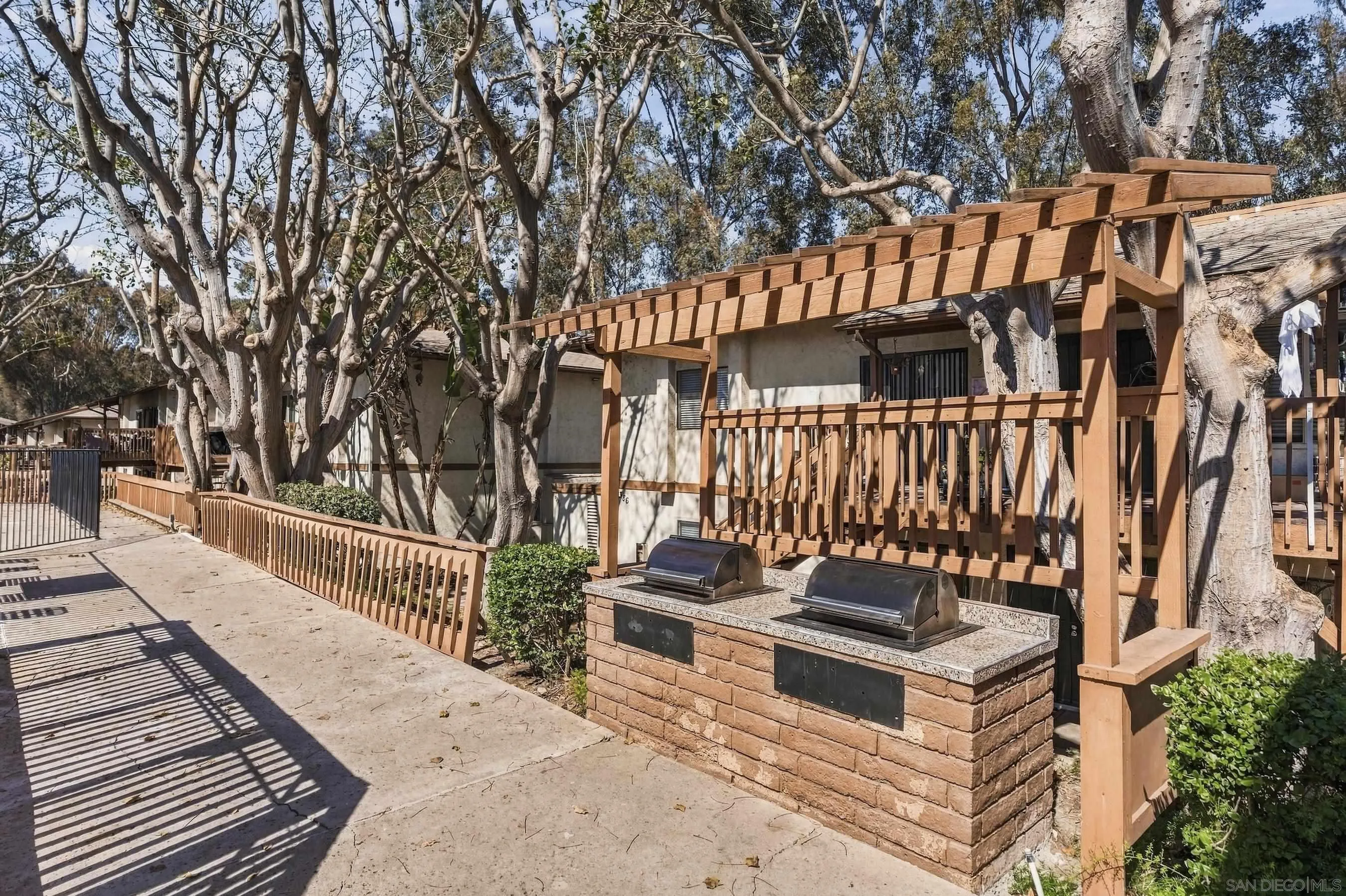 https://cdn.realtyfeed.com/cdn/127/260024504/d808c5d5afb4d19dc894716cb4953dbe.webp