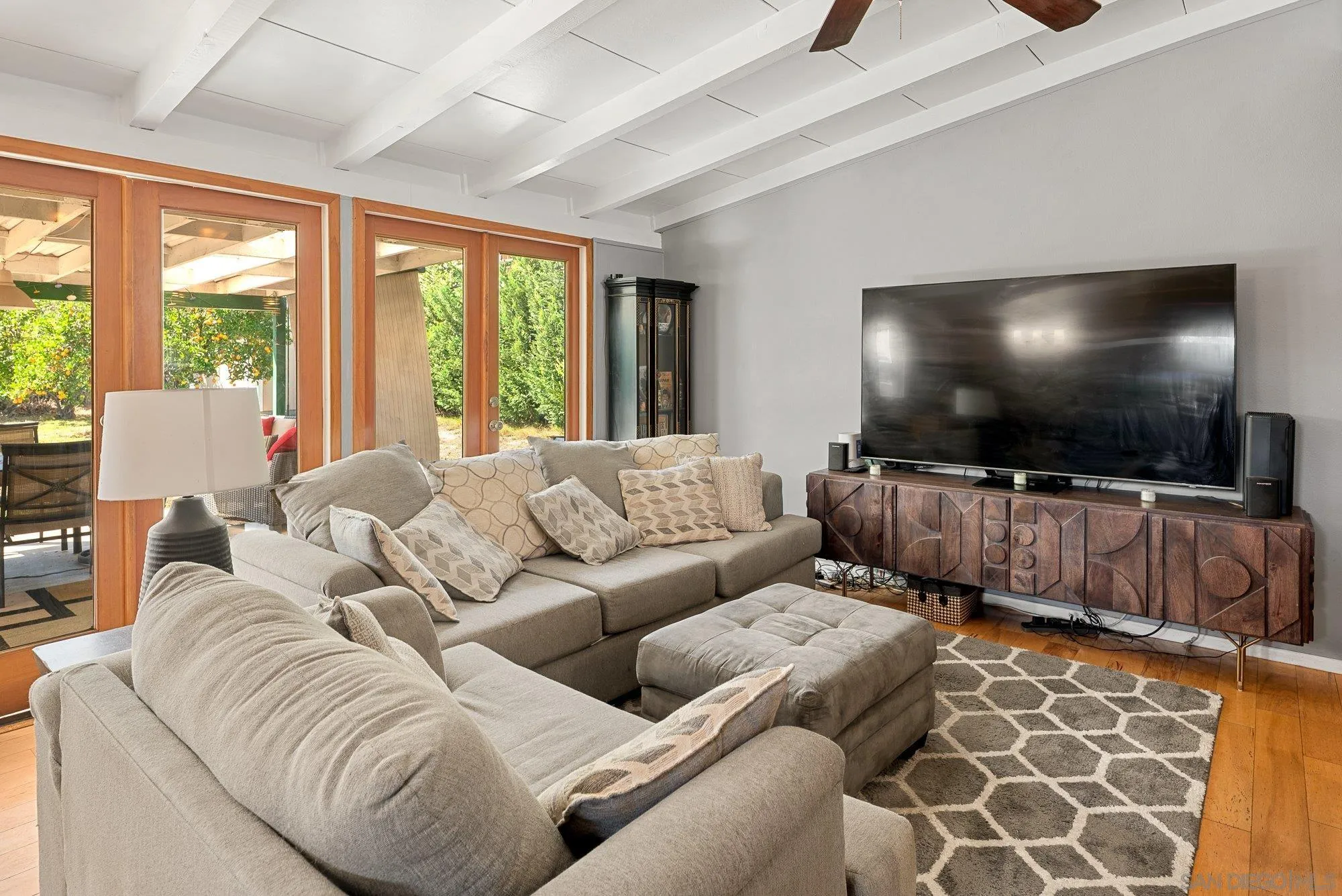 https://cdn.realtyfeed.com/cdn/127/260024506/054b97eaa5a6d54900240b761b16ec59.webp